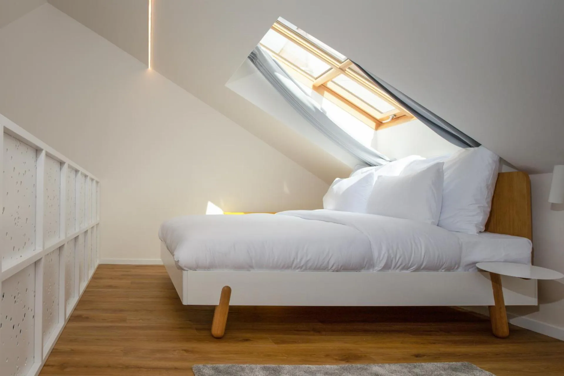 Bed in OREA Place Seno