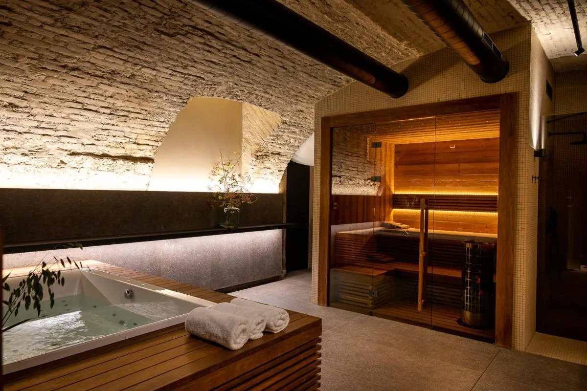 Spa and wellness centre/facilities, Bed in OREA Place Seno