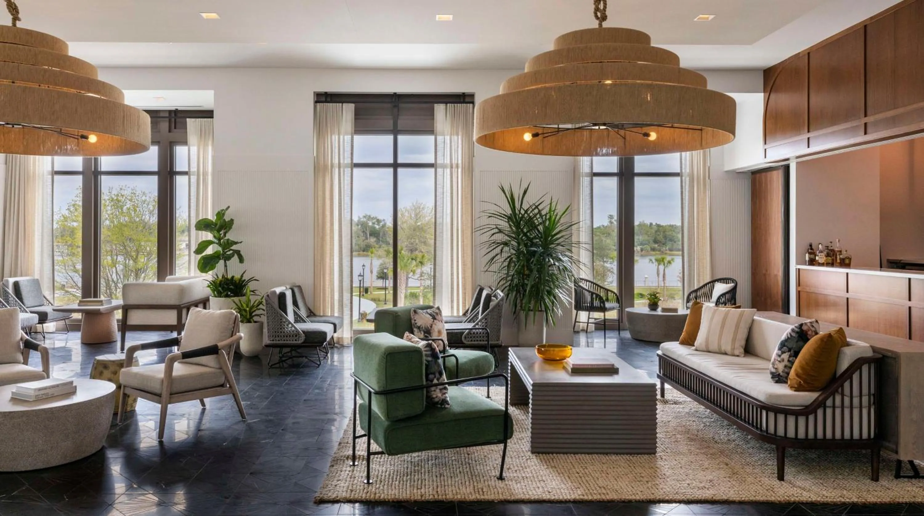 Lounge or bar in Thompson Savannah, by Hyatt