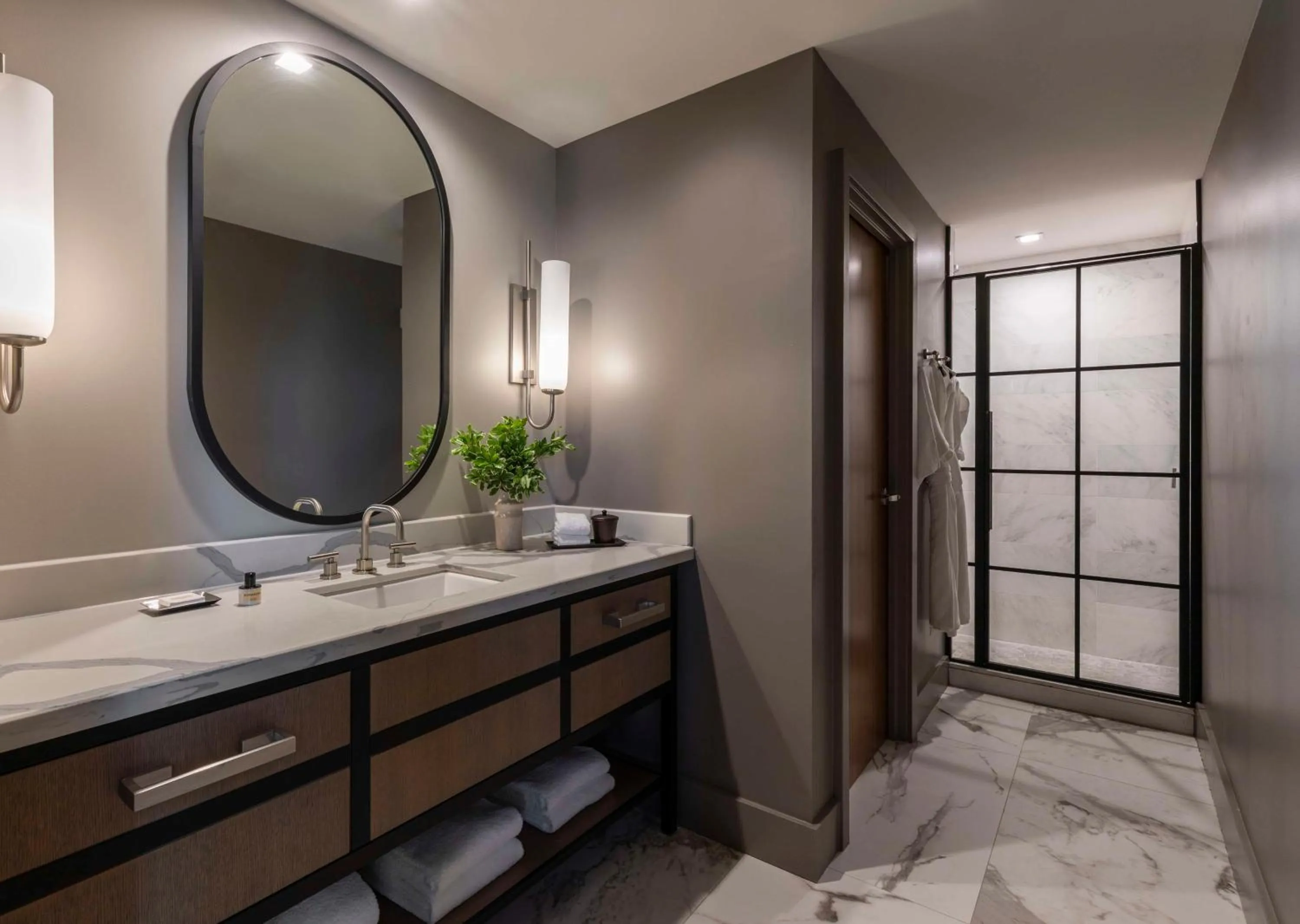 Bathroom in Thompson Savannah, by Hyatt