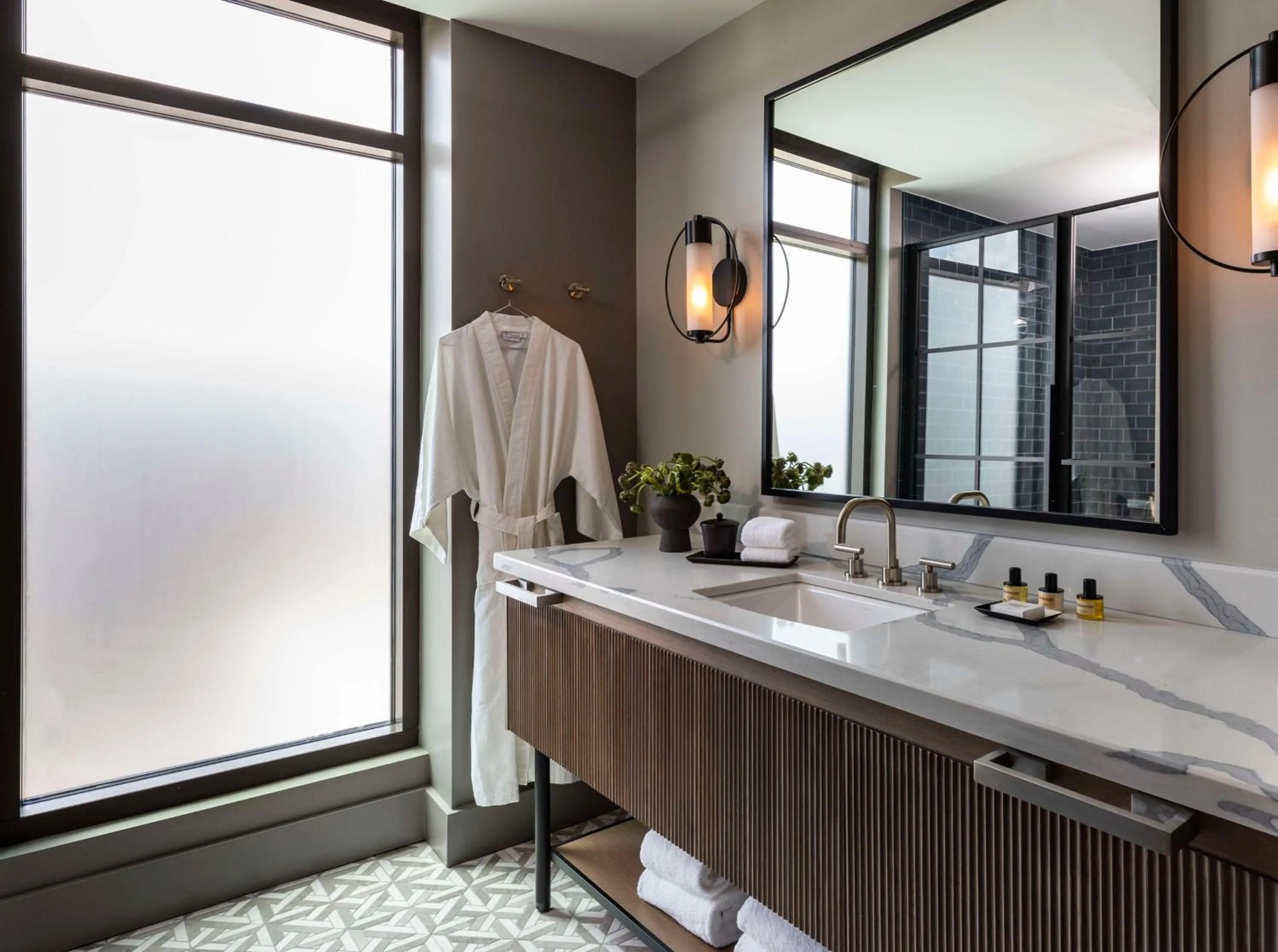 Bathroom in Thompson Savannah, by Hyatt