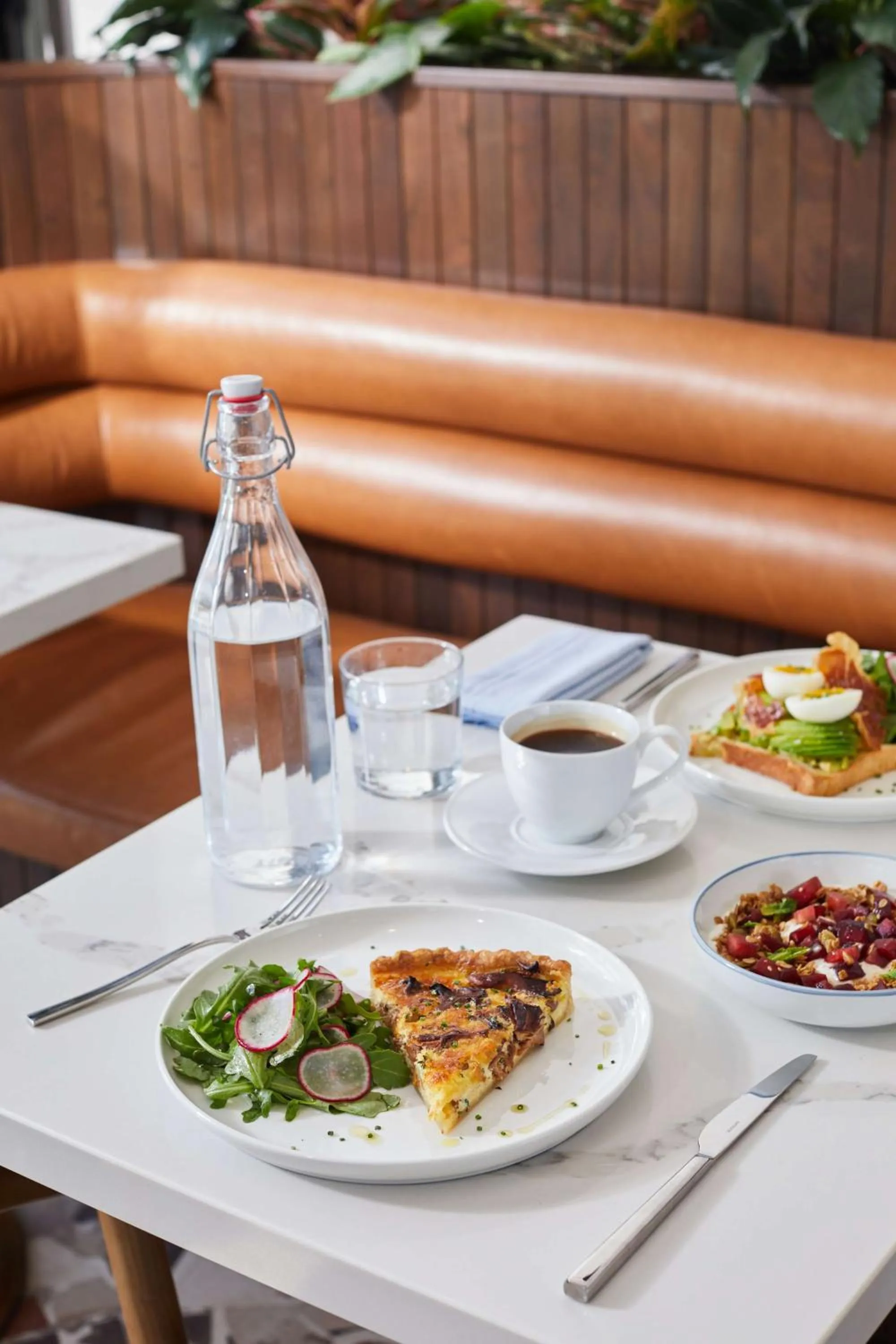 Restaurant/places to eat in Thompson Savannah, by Hyatt