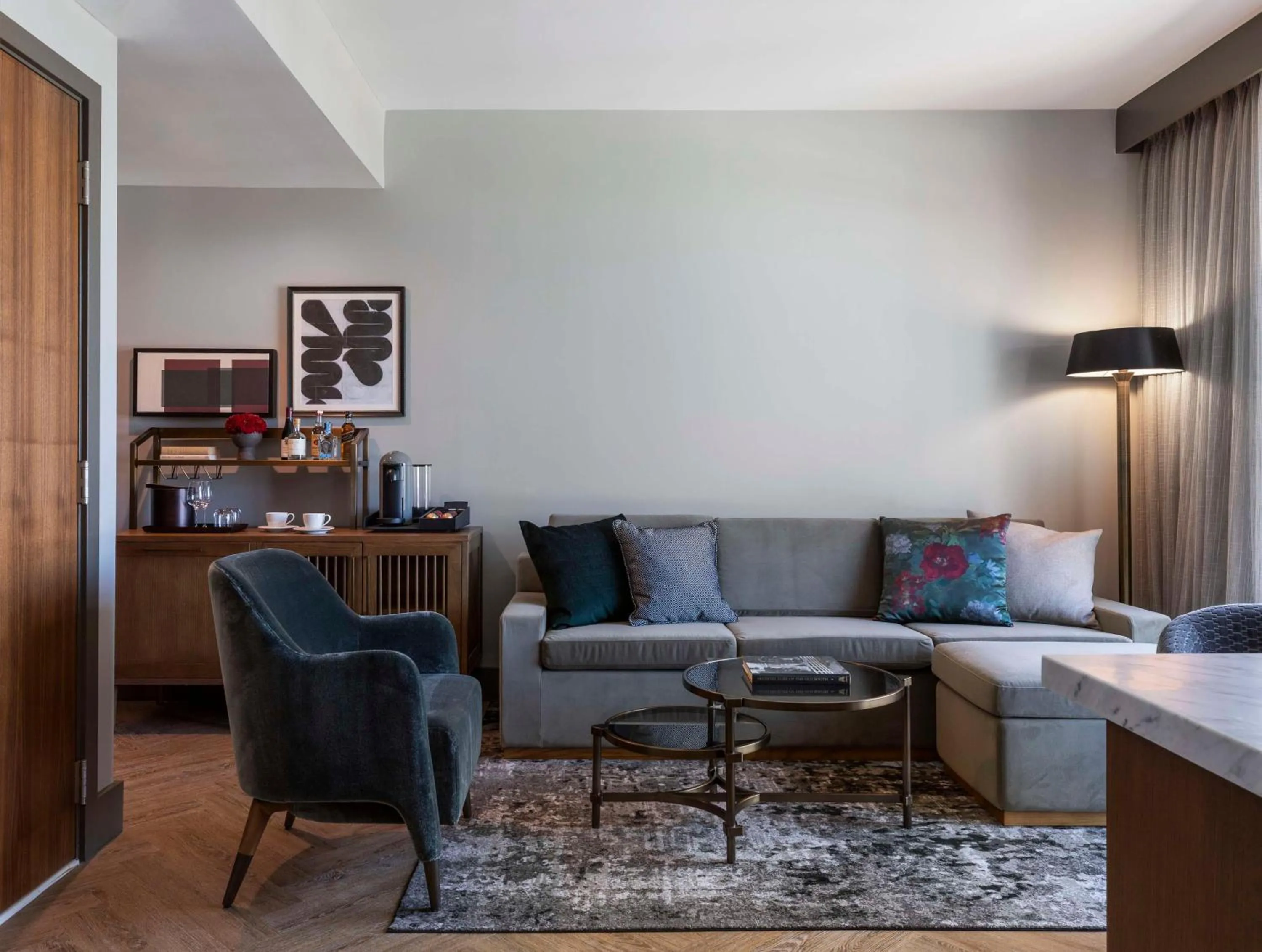 Photo of the whole room in Thompson Savannah, by Hyatt