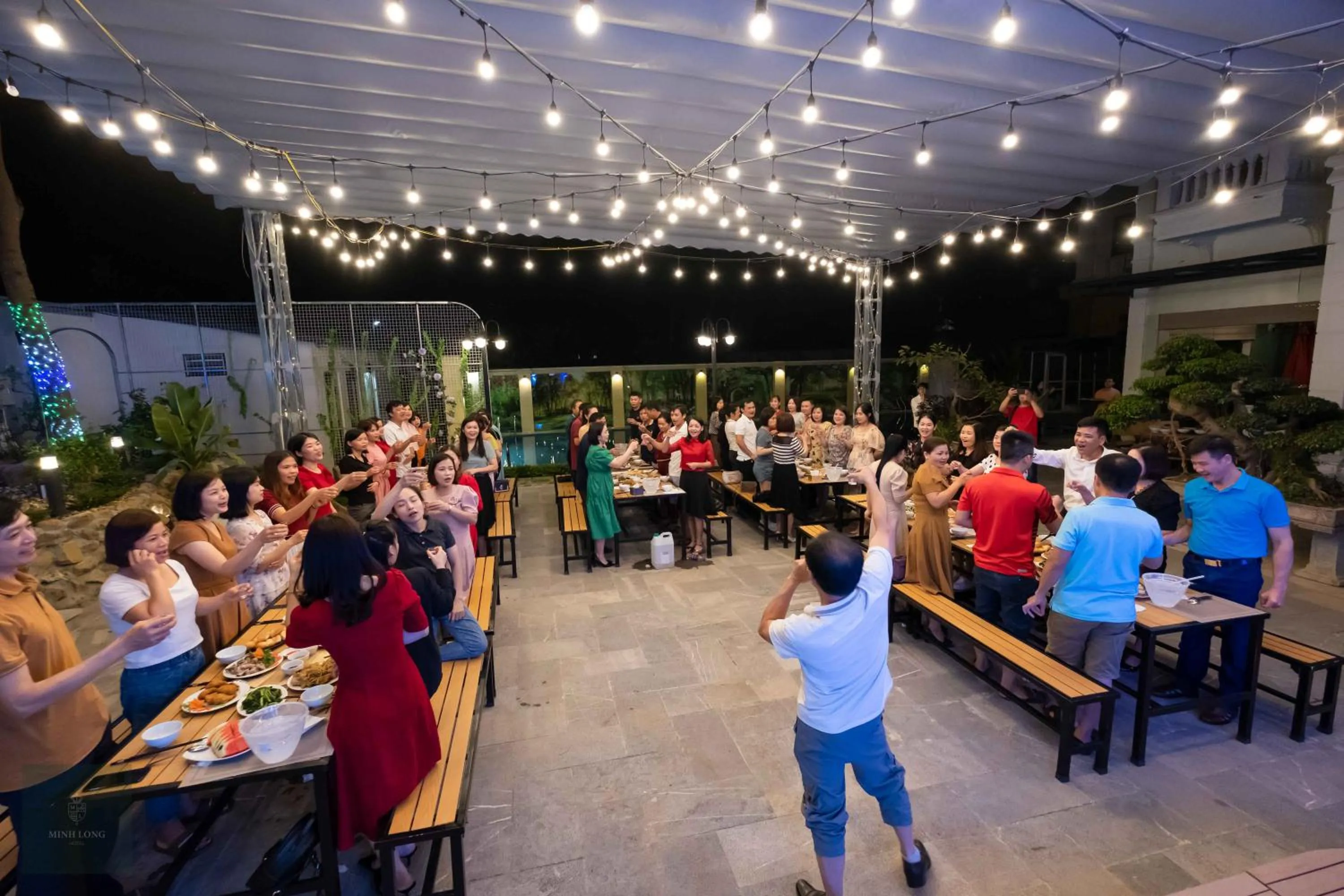 Restaurant/places to eat in Minh Long Hotel