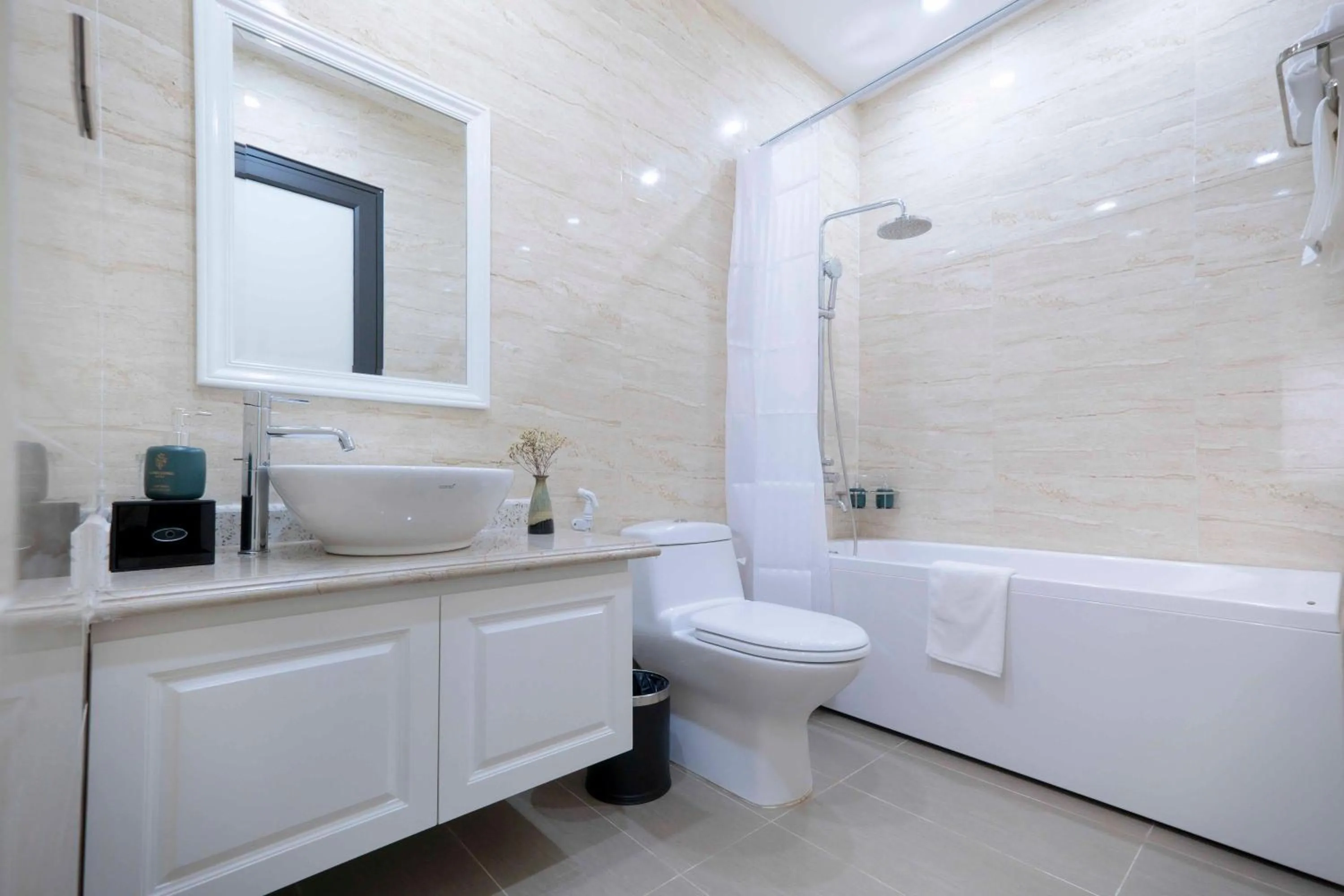 Bathroom in Minh Long Hotel