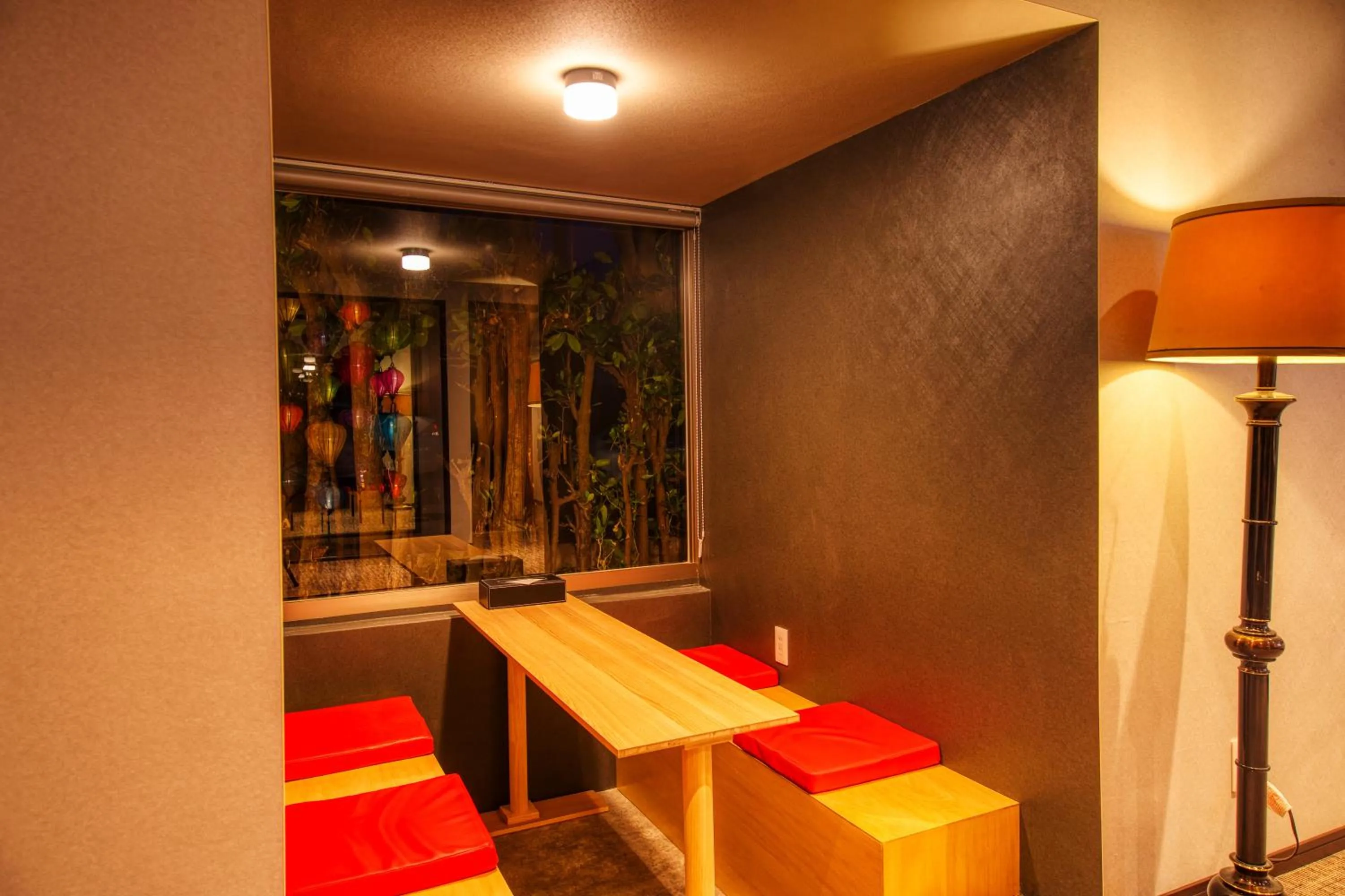 Dining area in ADAN RESORT 灯 - Lamp -