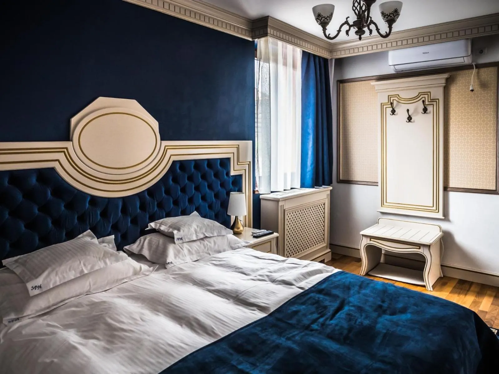 Deluxe Double Room in Sky Park Home