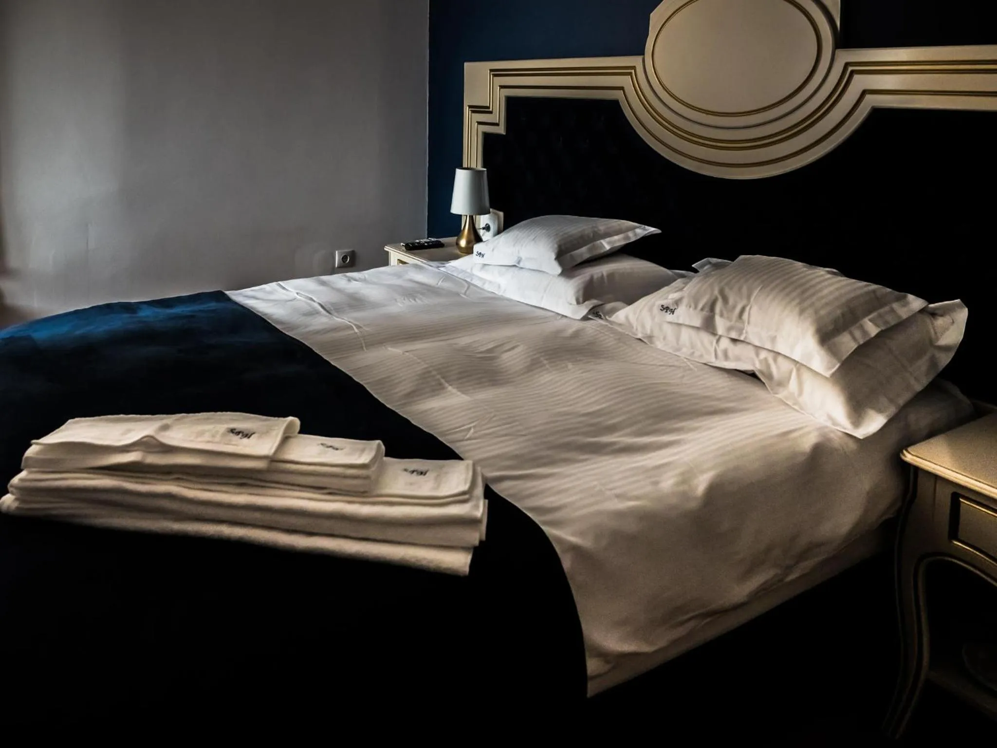 Bedroom, Bed in Sky Park Home