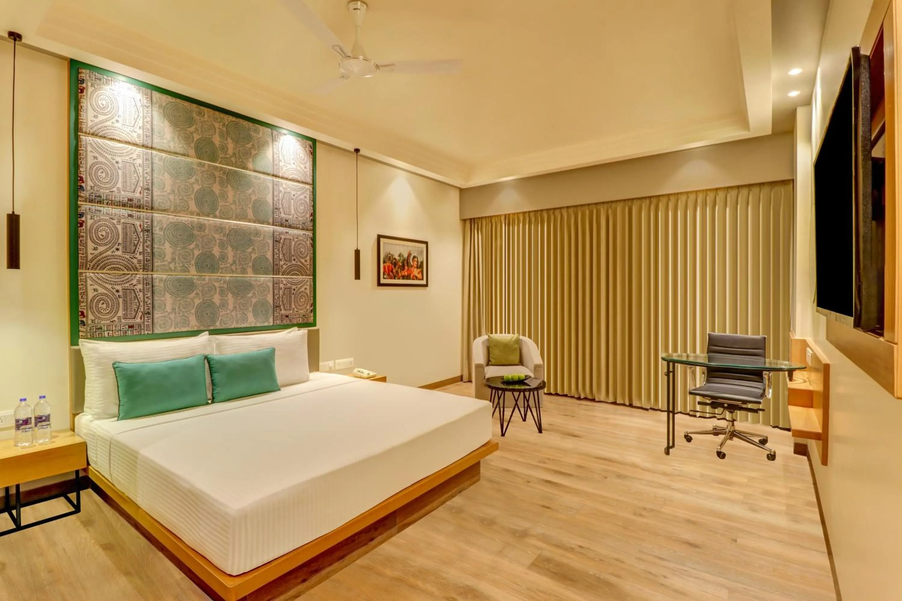 Bedroom, Bed in Lemon Tree Premier, Bhubaneswar
