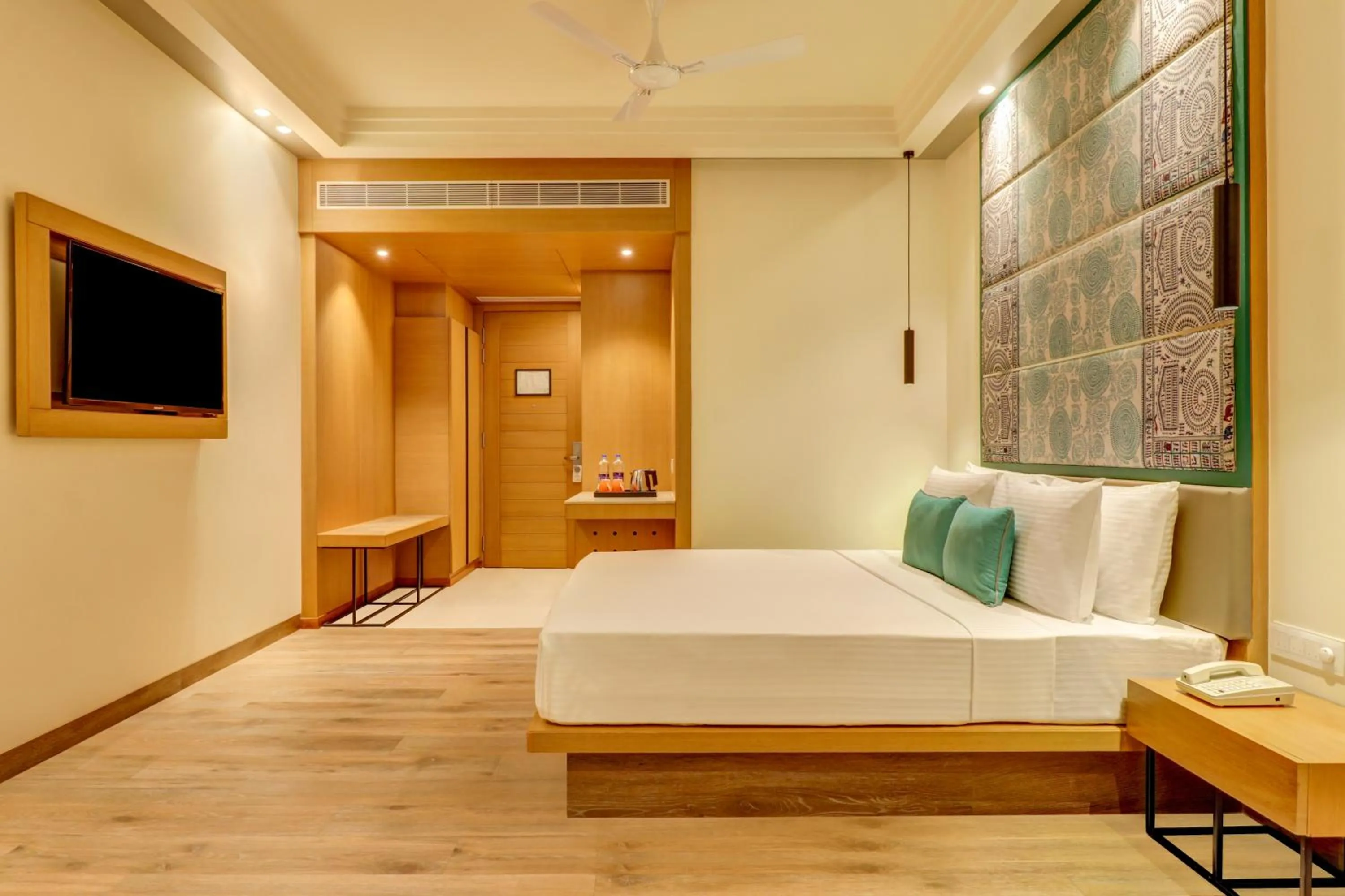 Bedroom, Bed in Lemon Tree Premier, Bhubaneswar