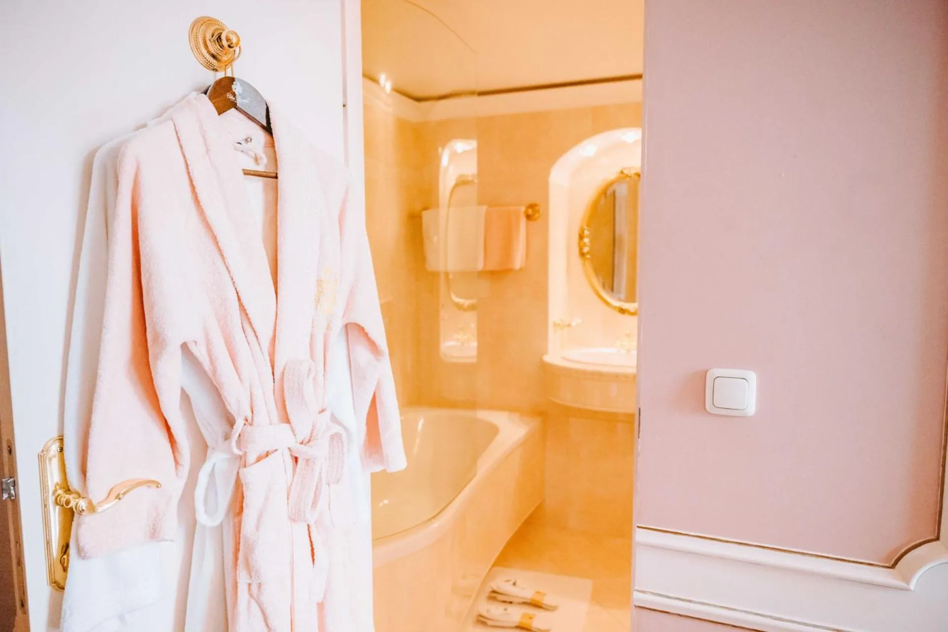 Bathroom in Hotel Schloss Dürnstein