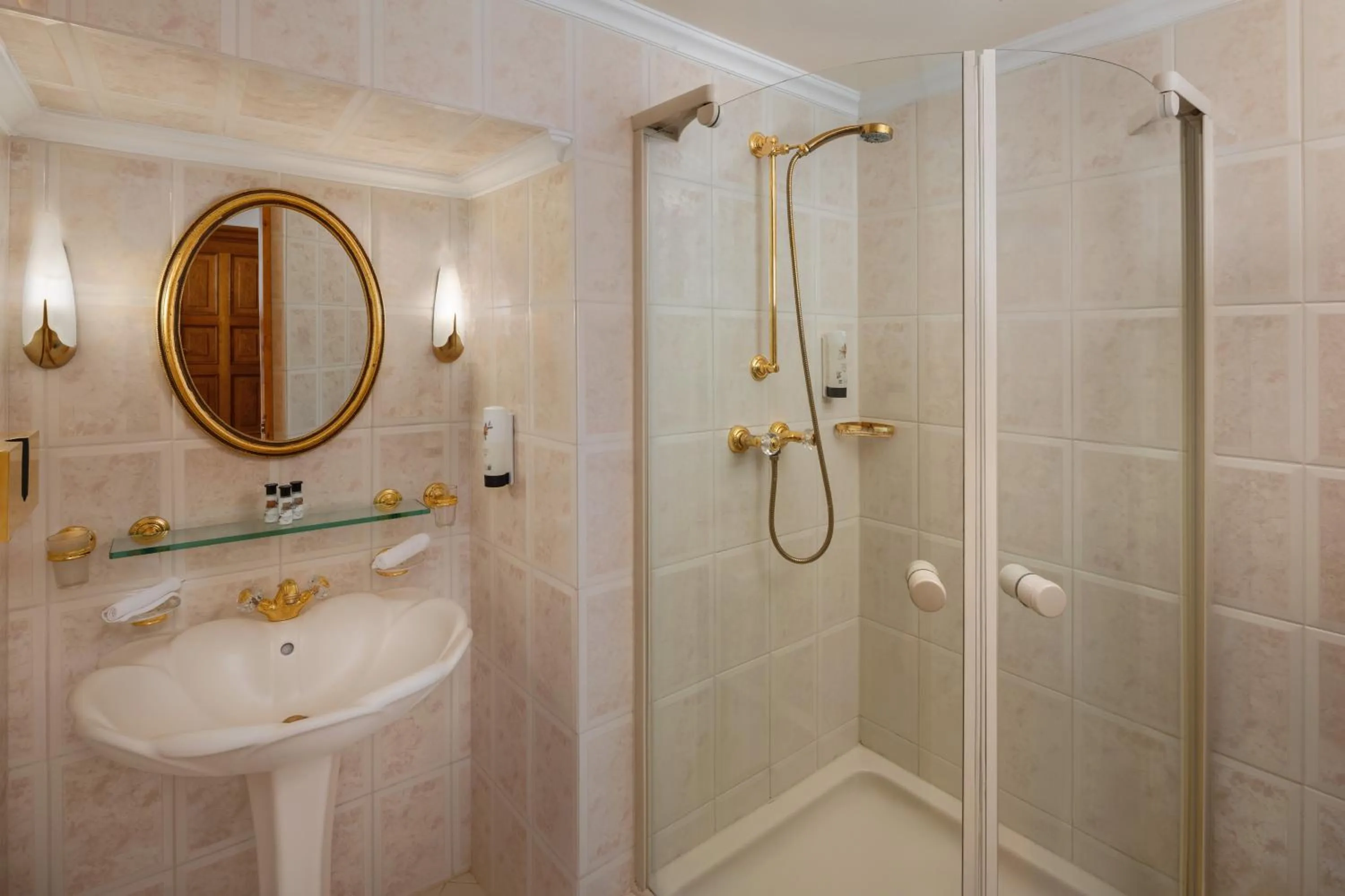 Bathroom in Hotel Schloss Dürnstein