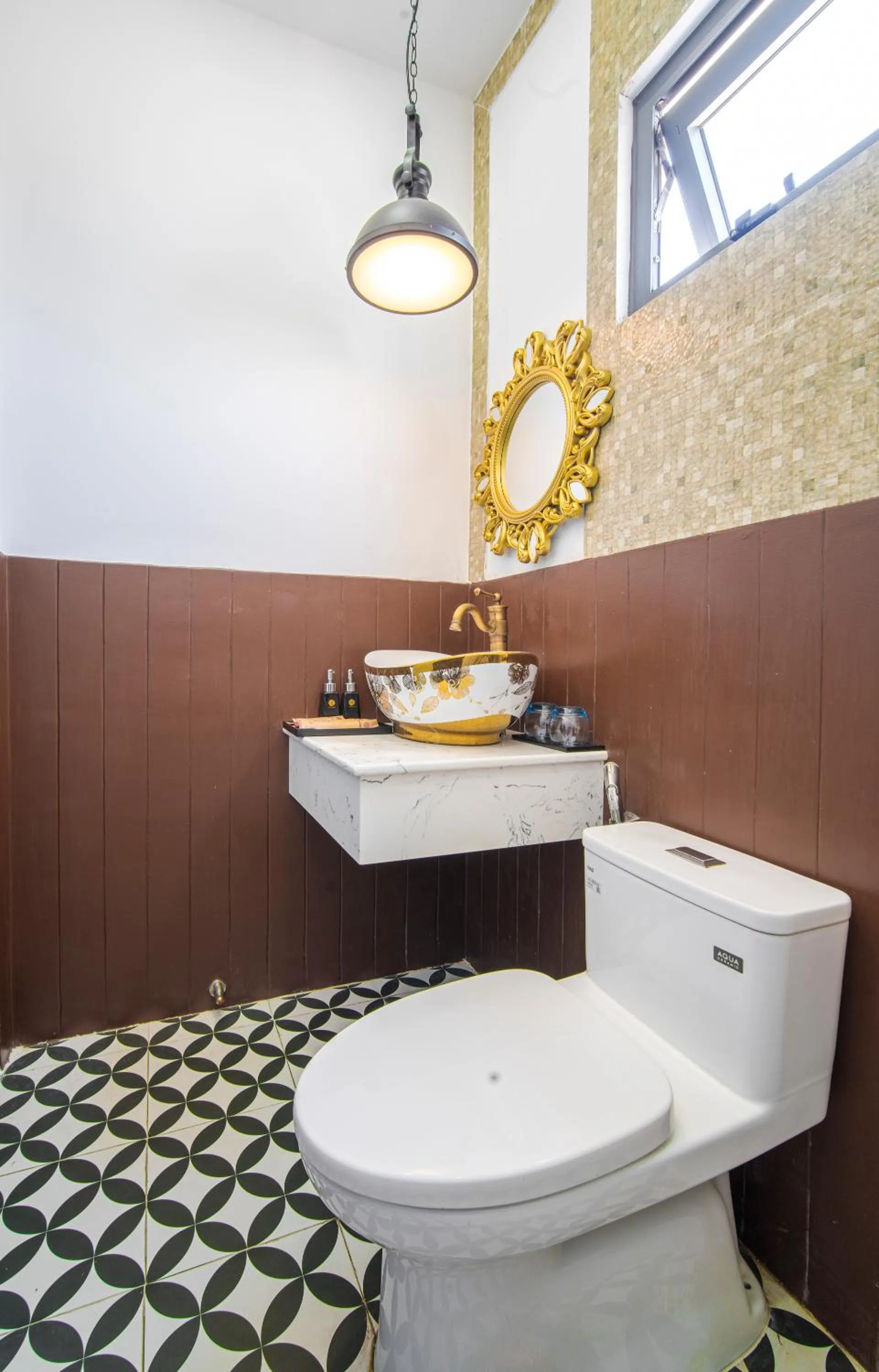 Bathroom in Sun City Hotel Da Nang