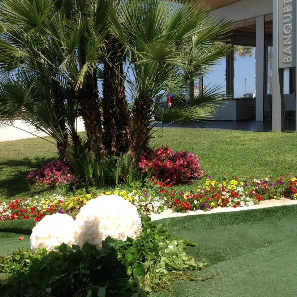 Garden view in Hotel Serenella