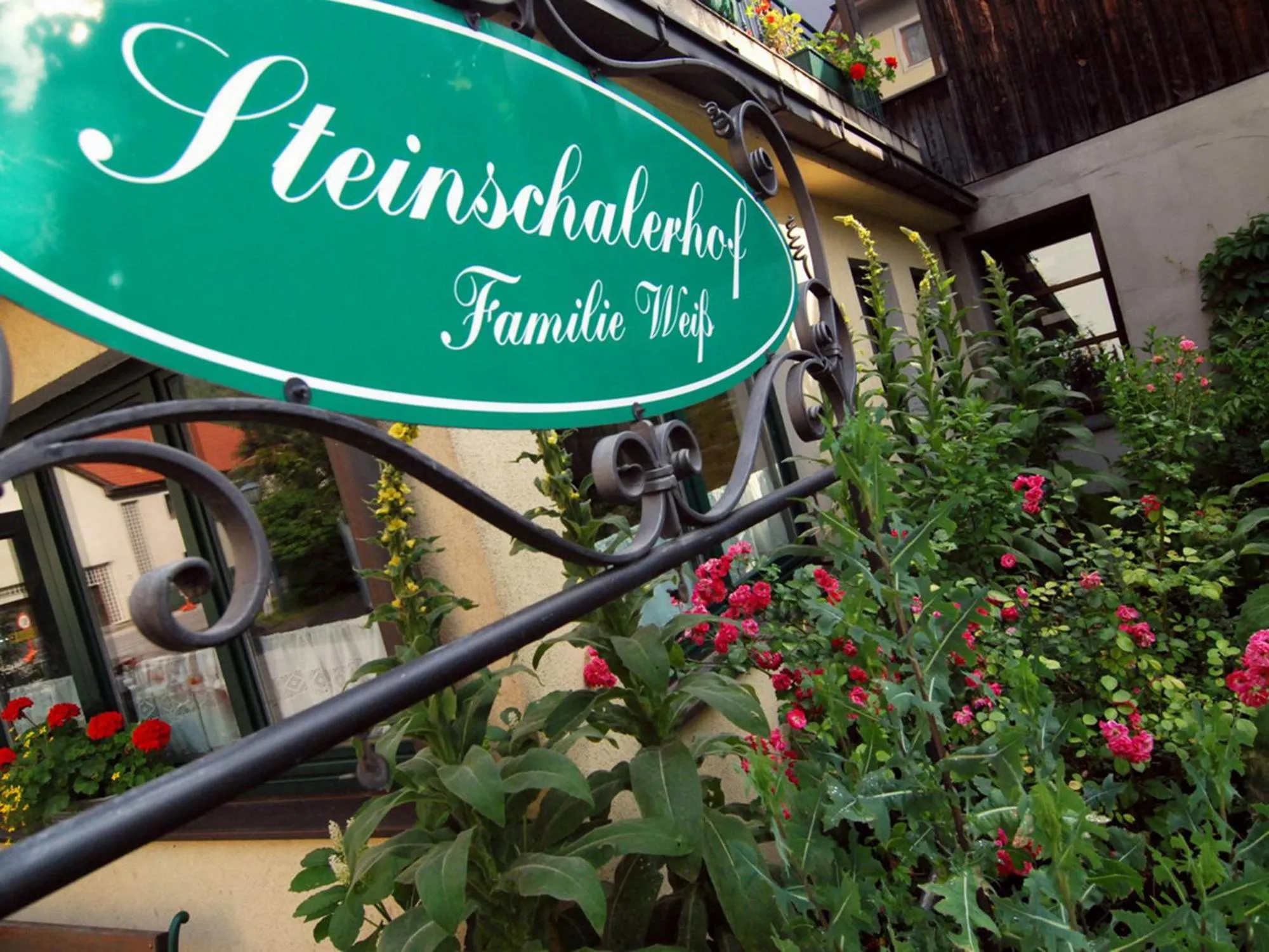 Property building in Steinschalerhof