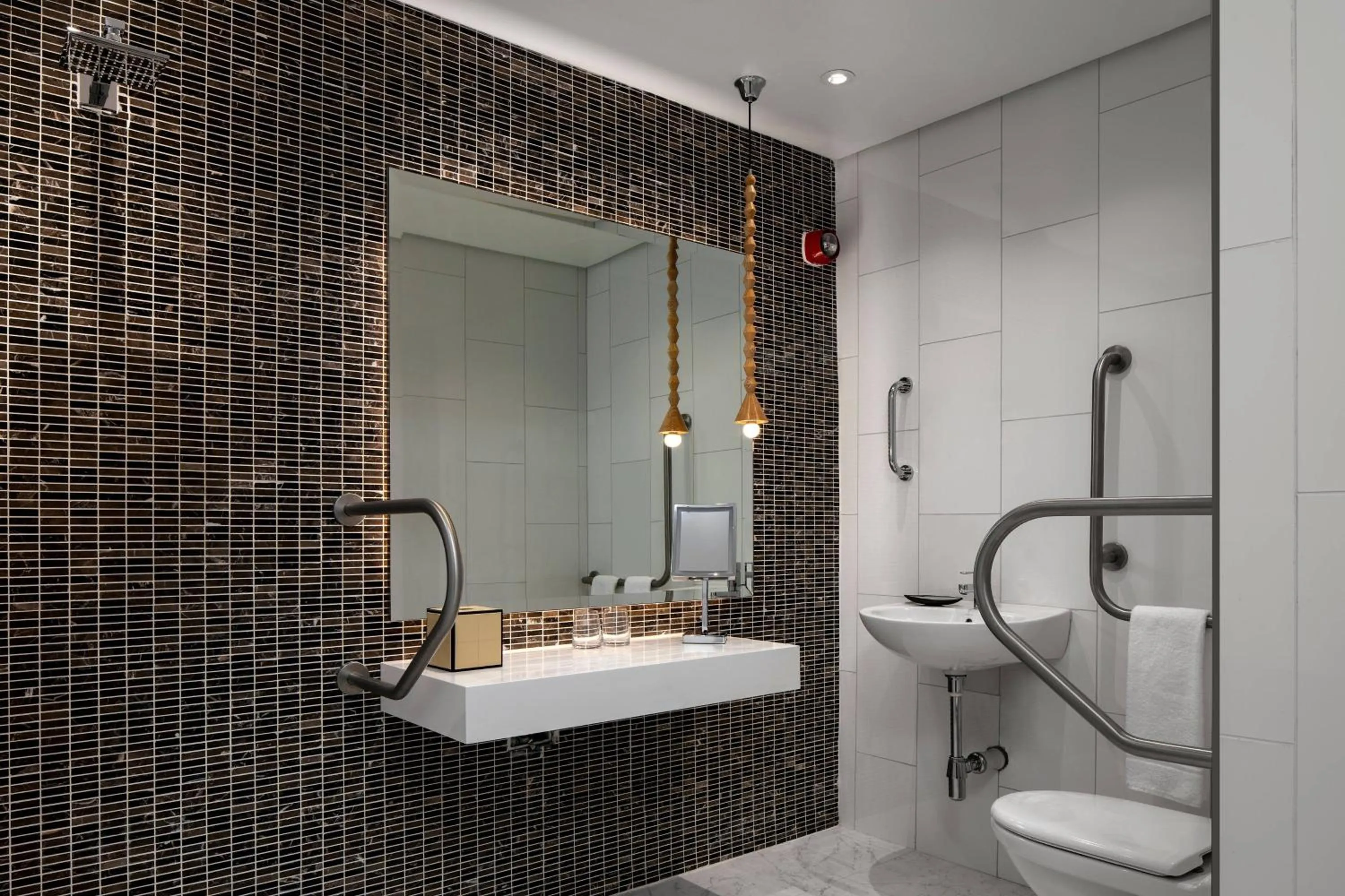 Bathroom in Lagos Marriott Hotel Ikeja