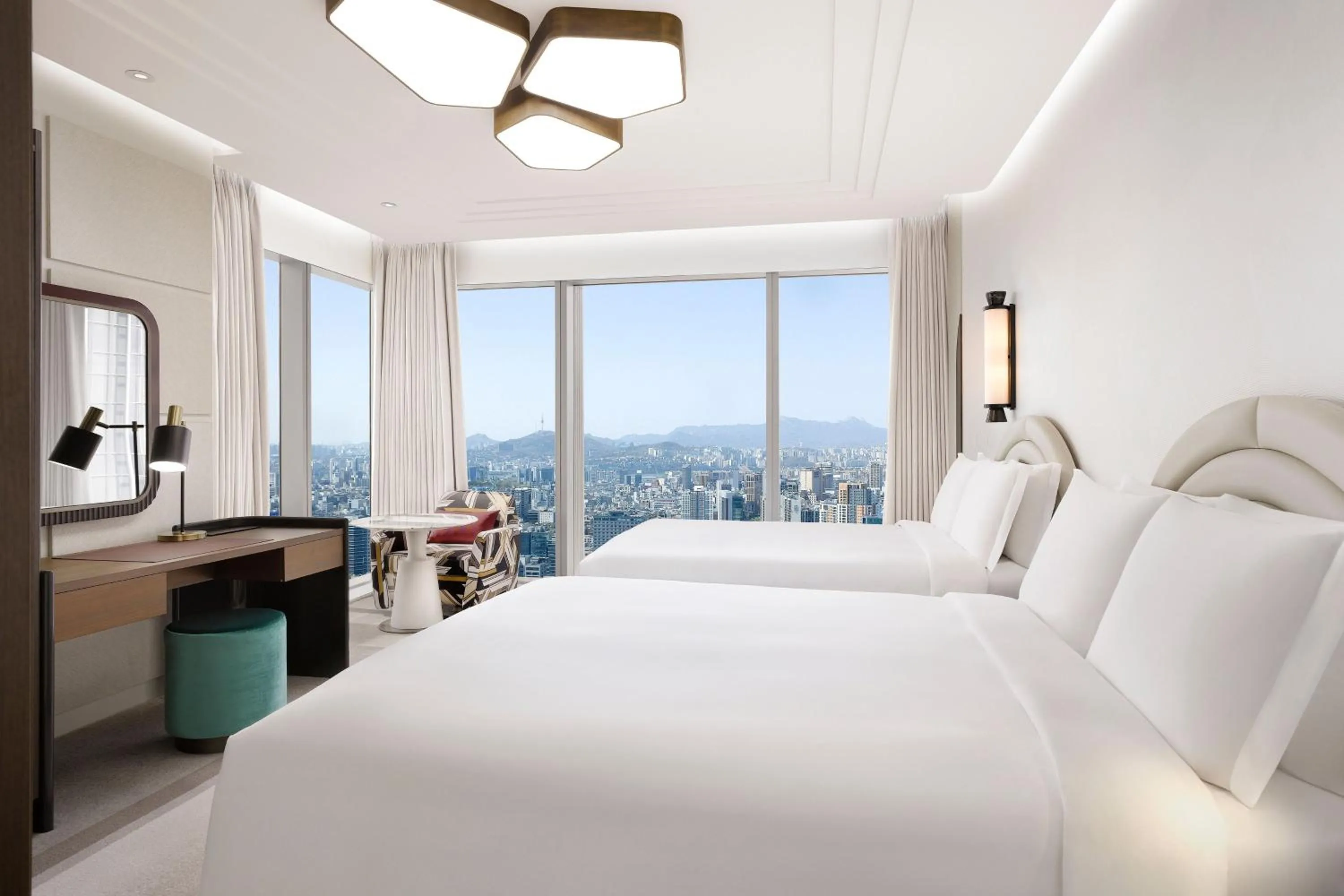 Photo of the whole room, Bed in Josun Palace, a Luxury Collection Hotel, Seoul Gangnam