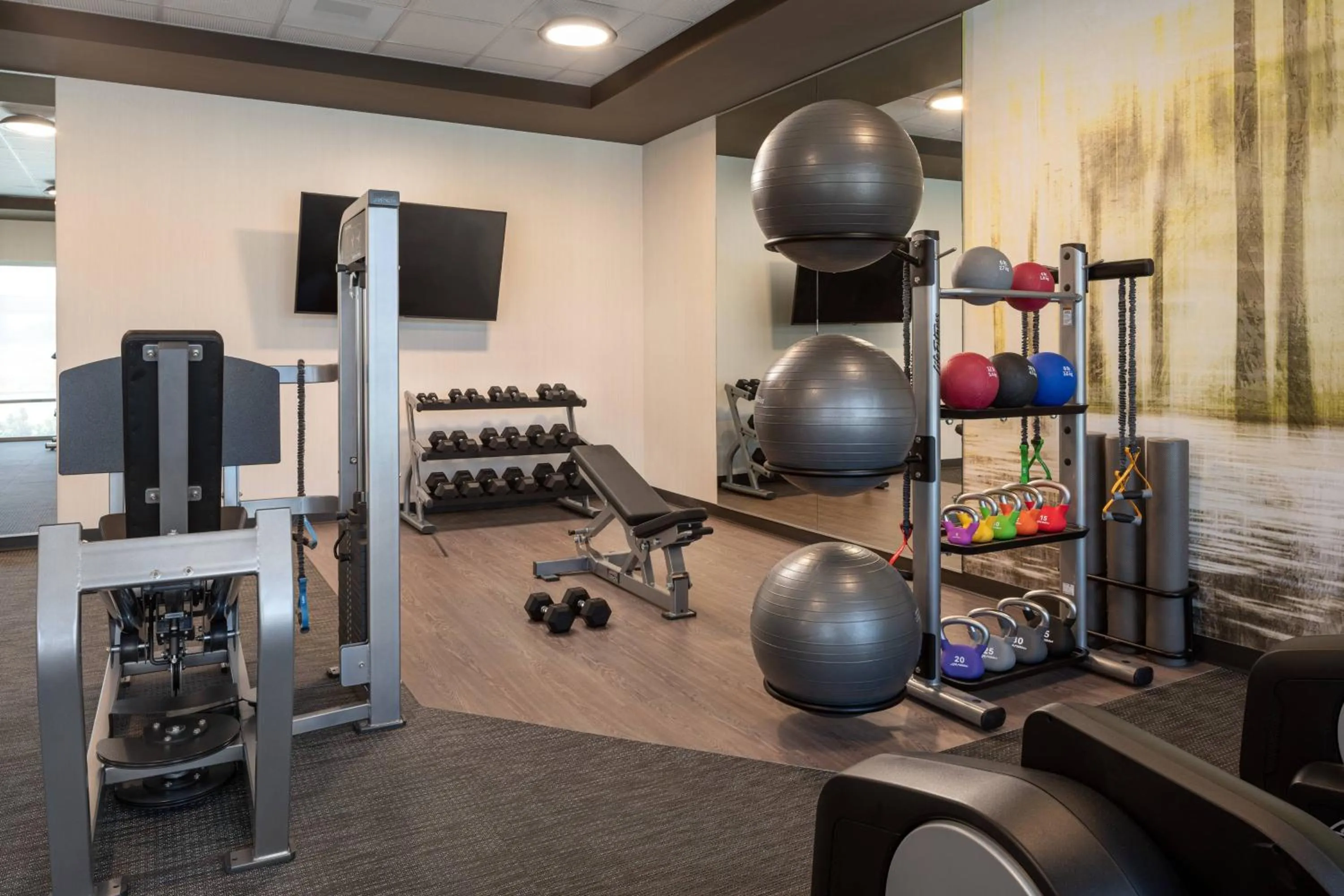 Fitness centre/facilities in Courtyard by Marriott Petaluma Sonoma County