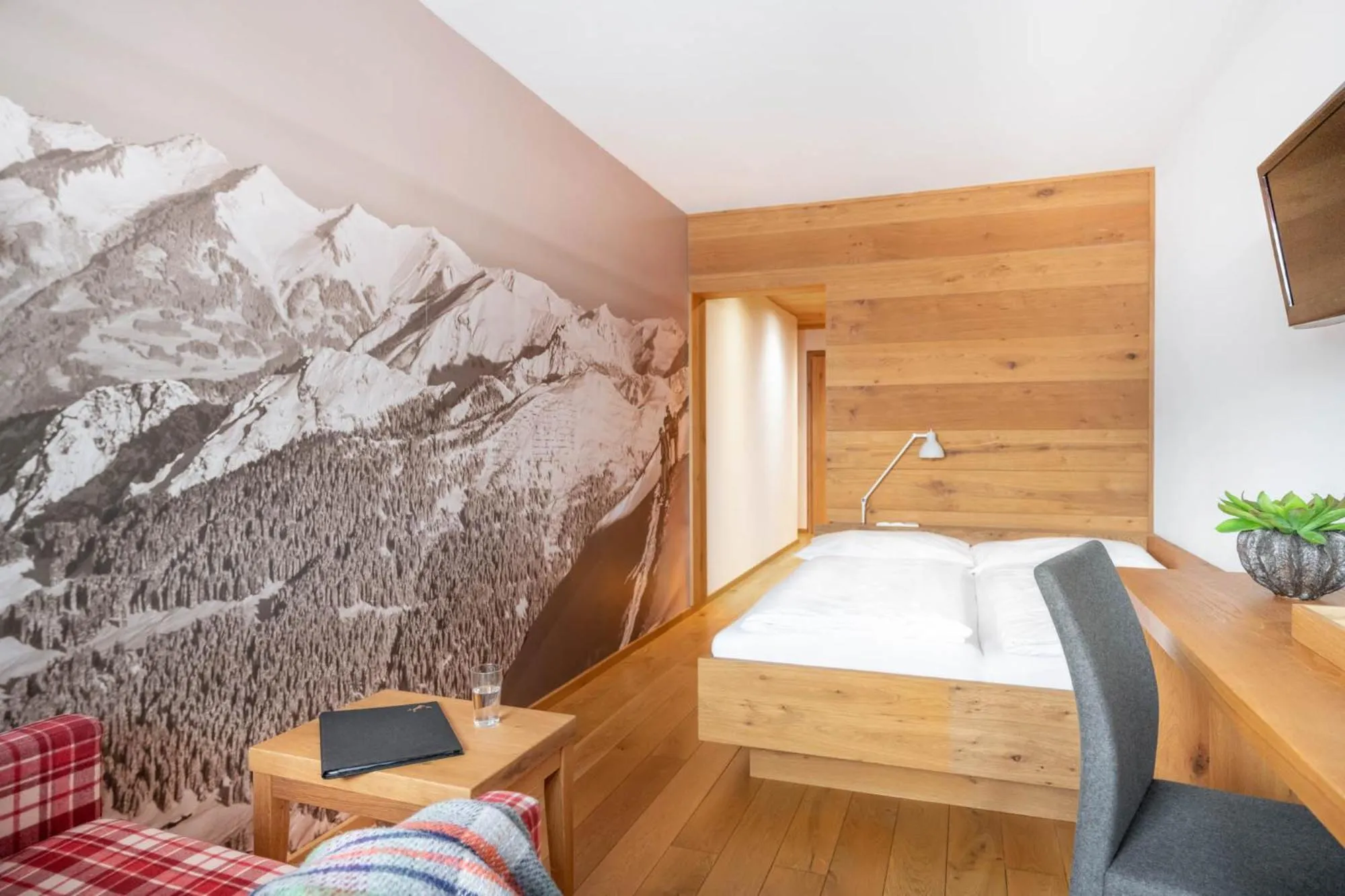 Photo of the whole room, Bed in Sporthotel Silvretta Montafon
