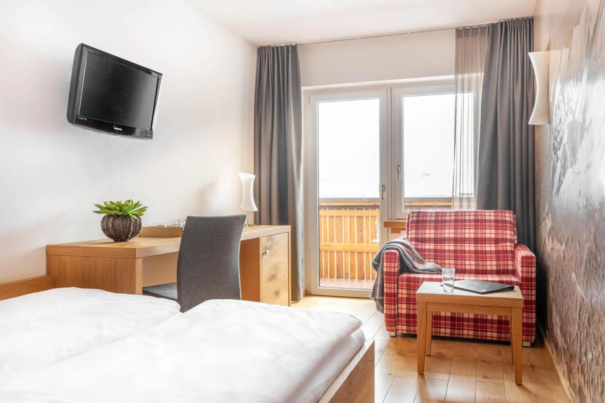 Photo of the whole room, Bed in Sporthotel Silvretta Montafon