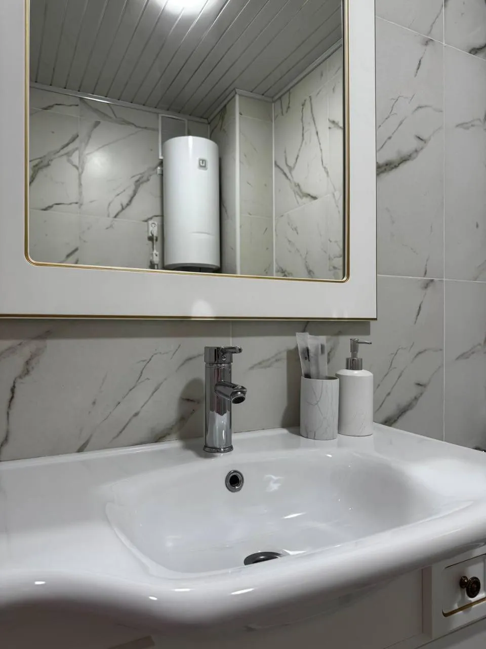 Seven City Apartments