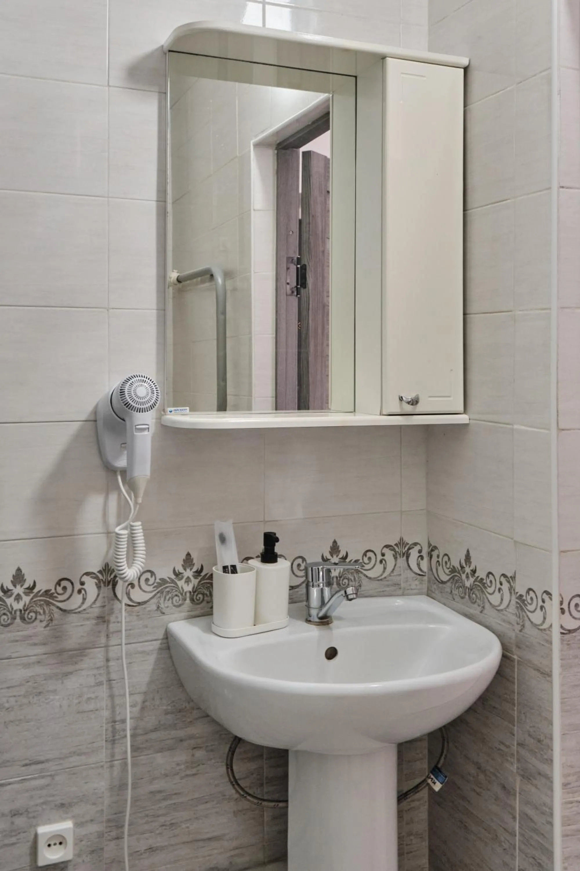 Seven City Apartments