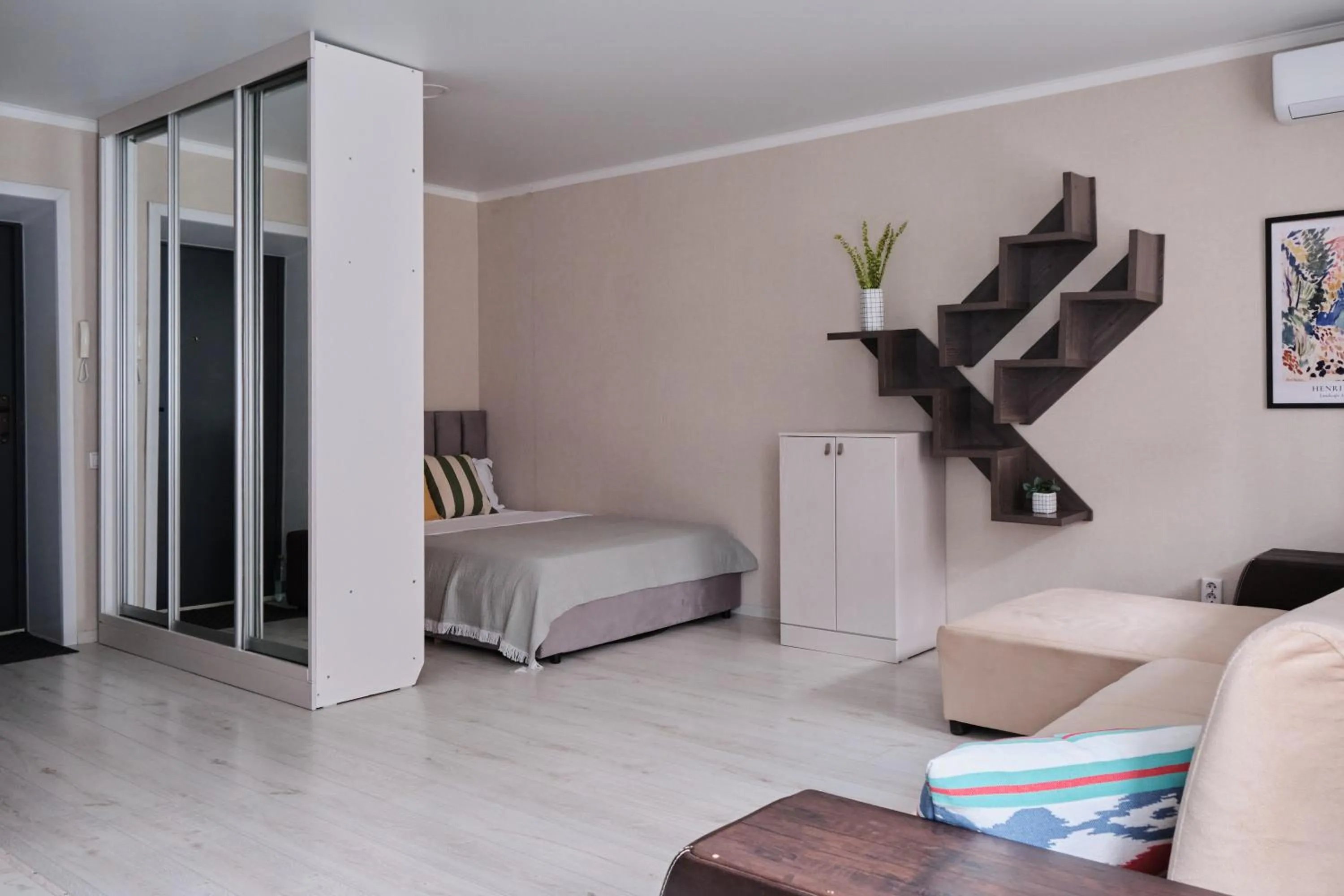 Bed in Seven City Apartments