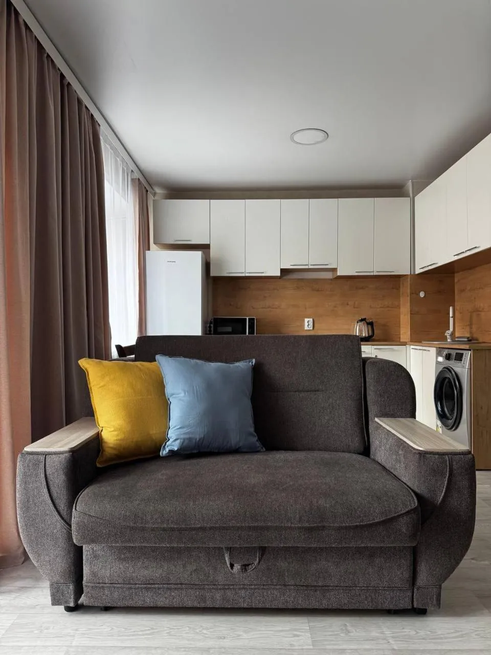 Seven City Apartments