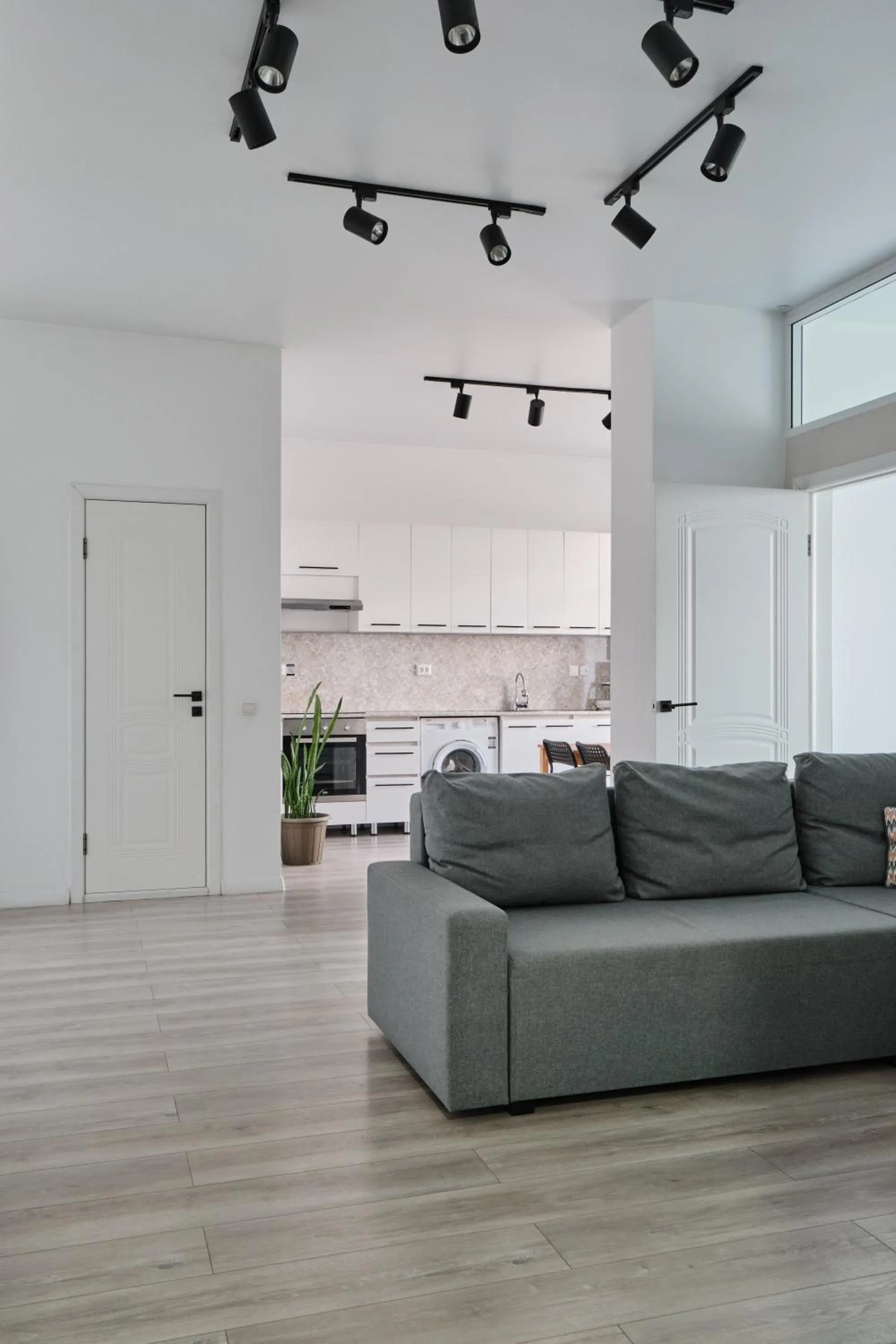 Seven City Apartments