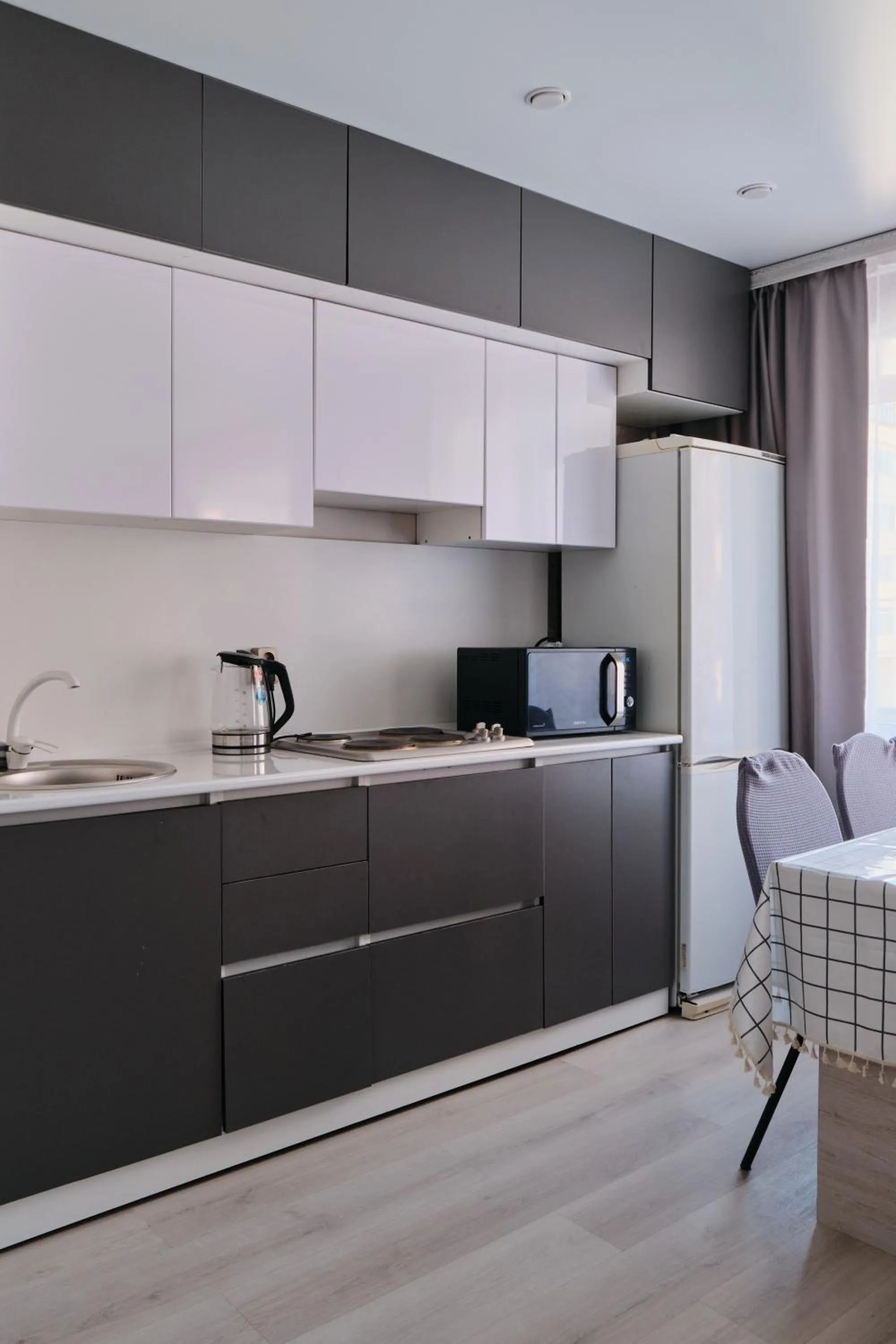 Seven City Apartments