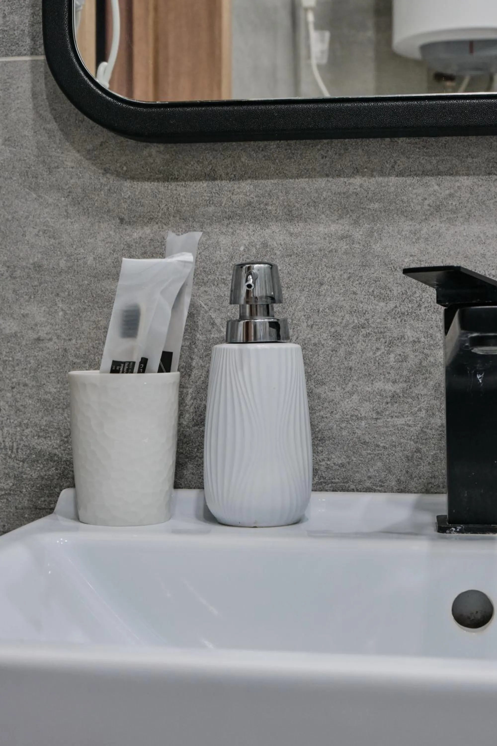 Seven City Apartments