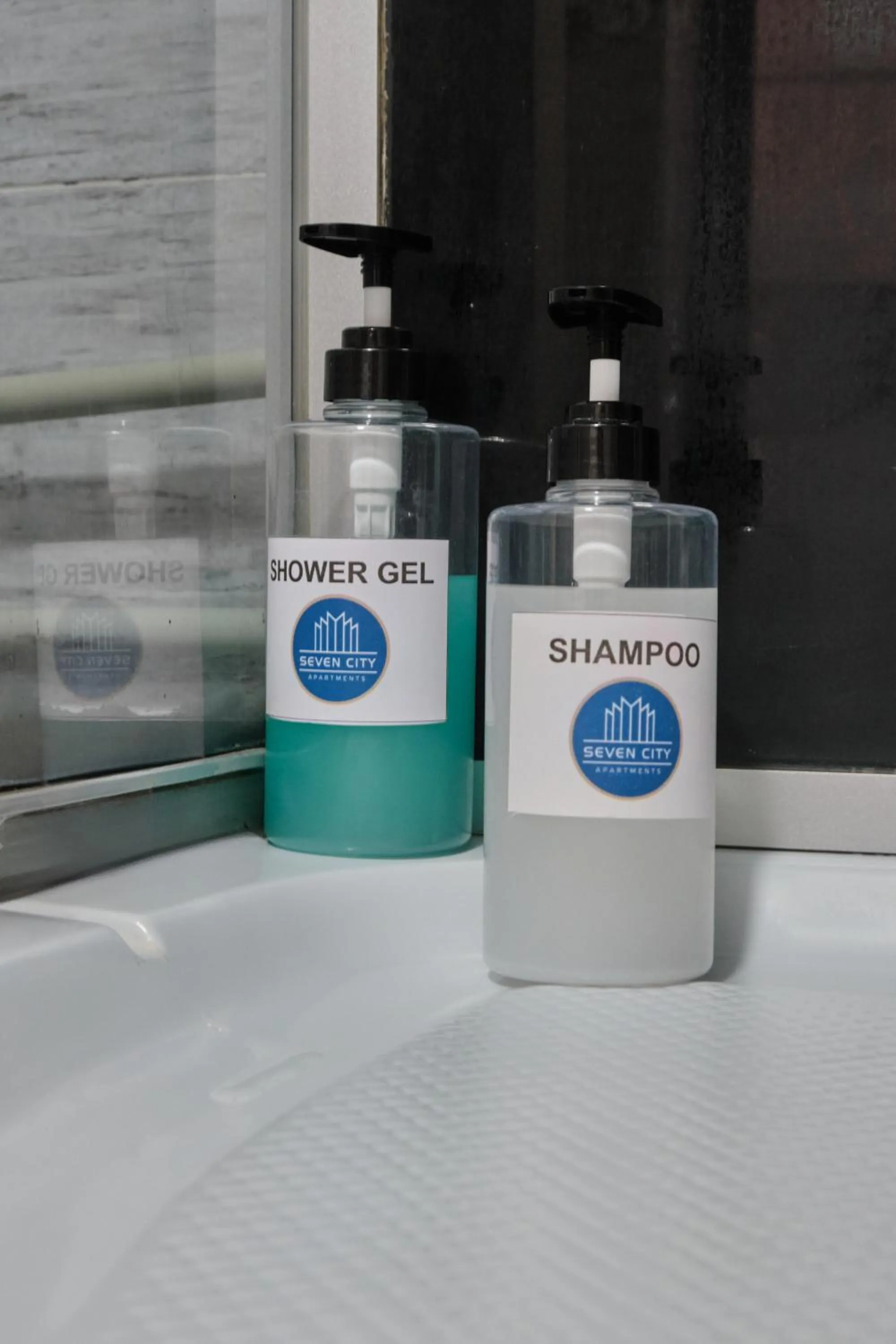 Seven City Apartments