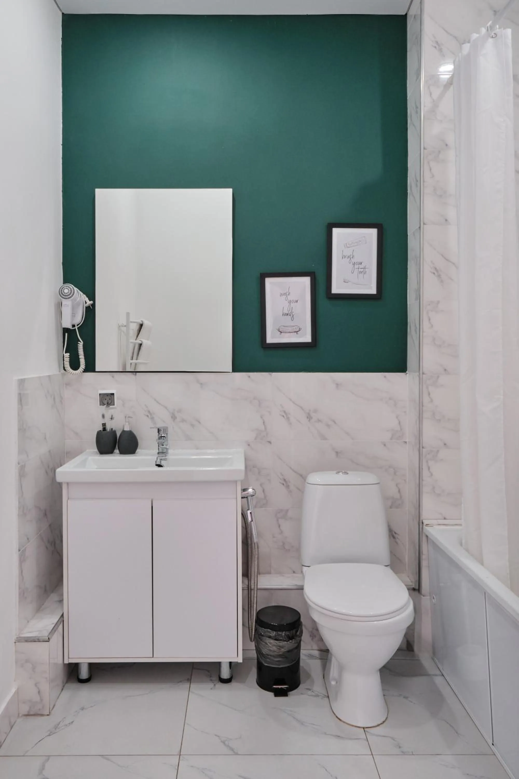 Seven City Apartments