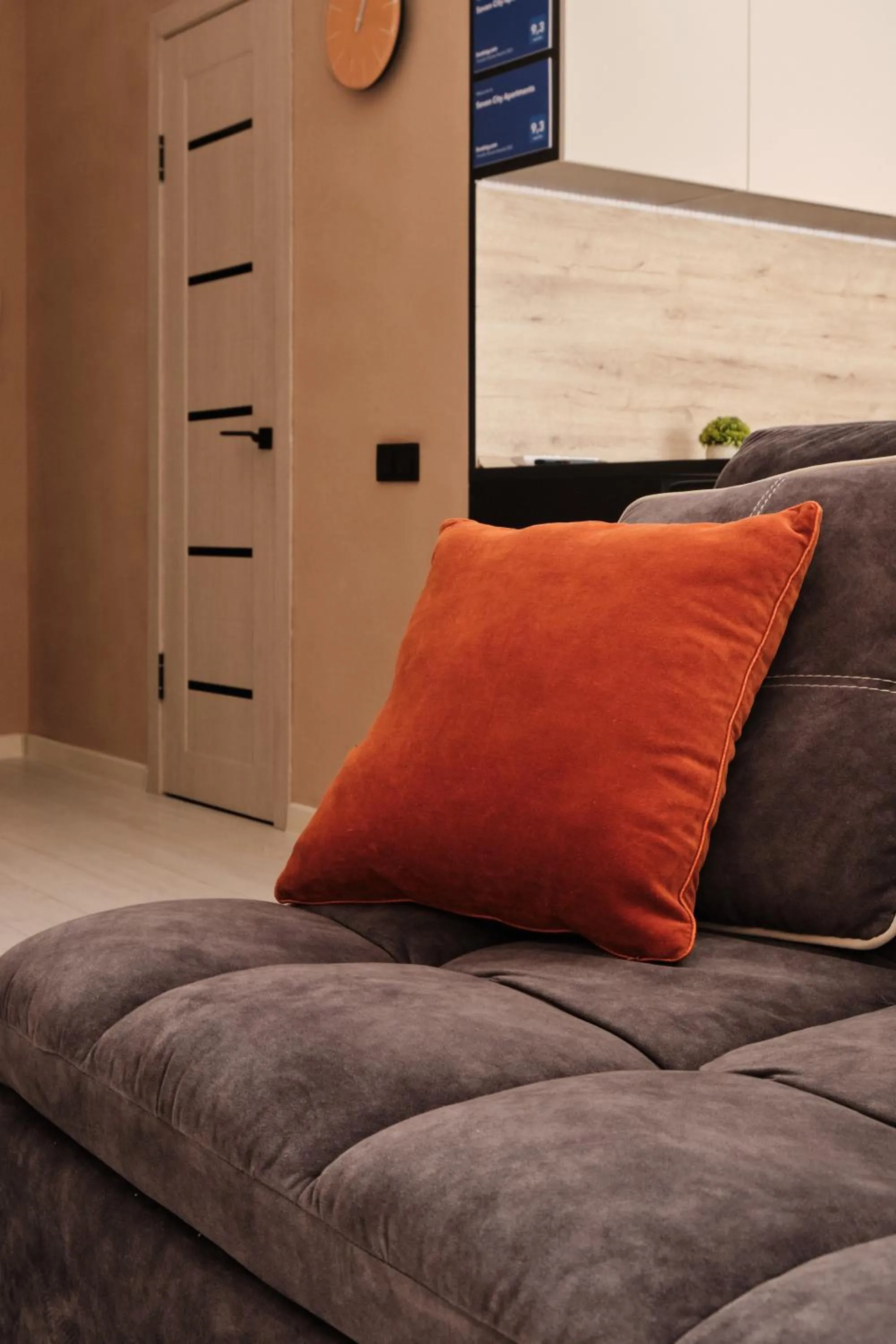 Seven City Apartments