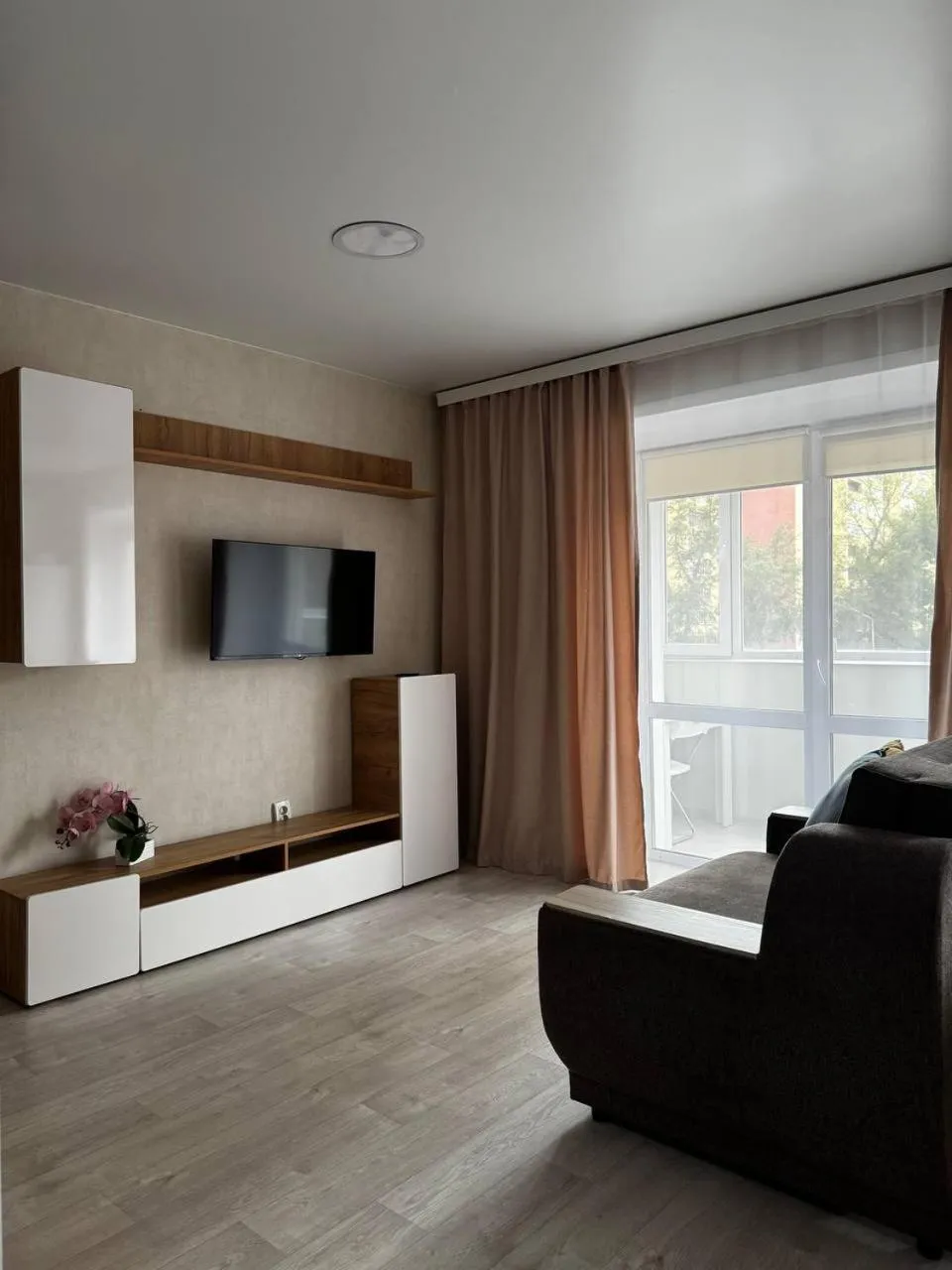 Seven City Apartments