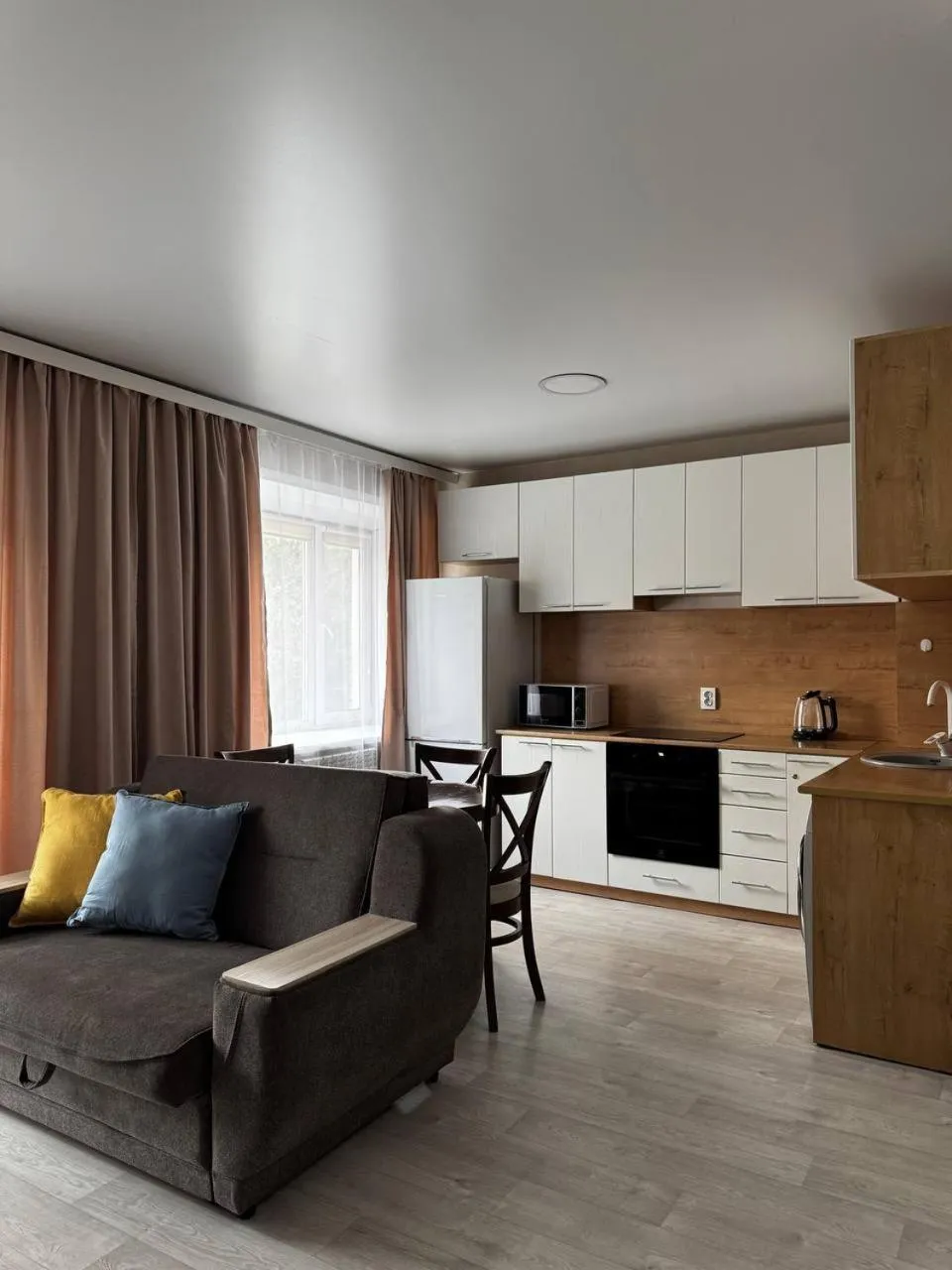 Seven City Apartments