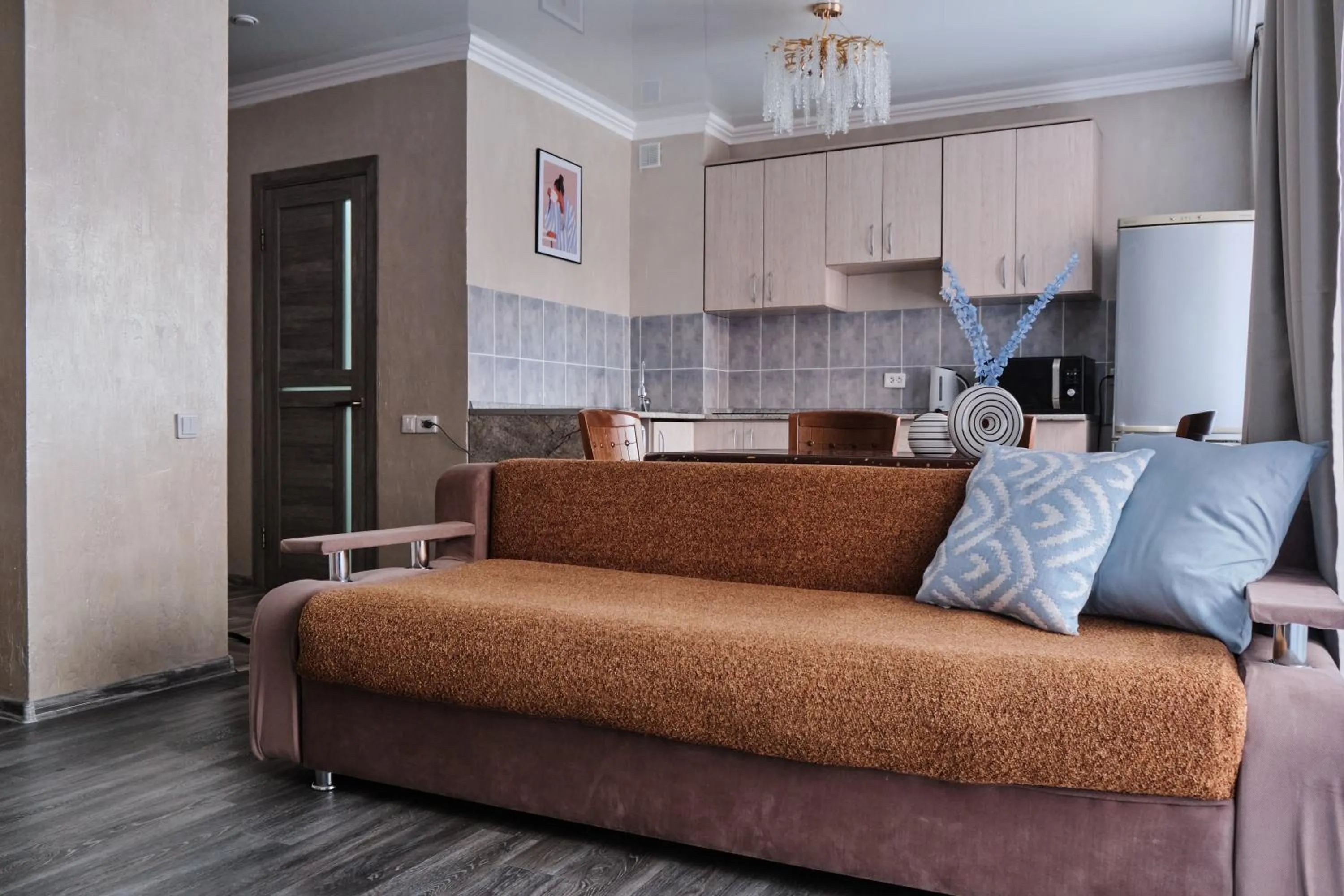 Seven City Apartments