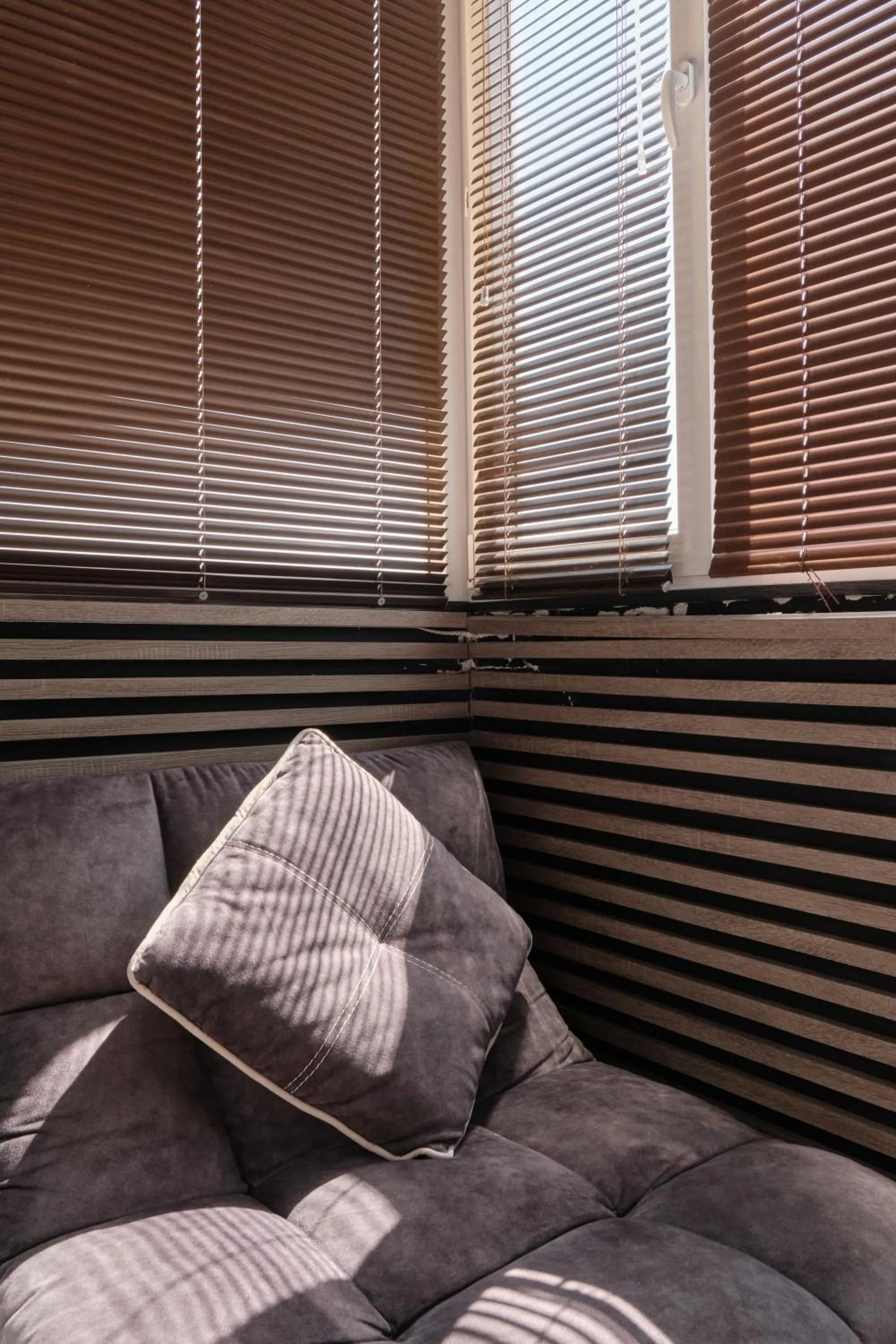 Seven City Apartments