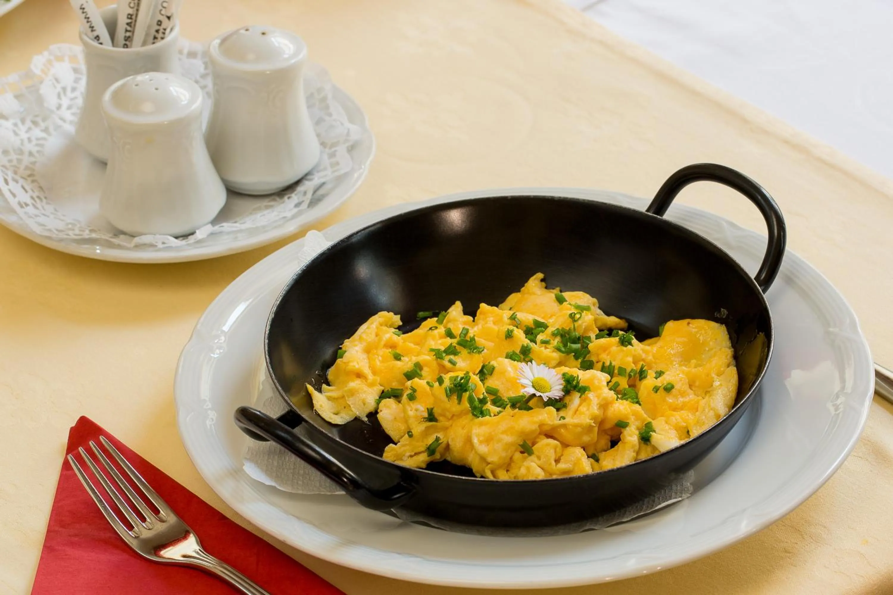 Buffet breakfast in Hotel Unter den Linden