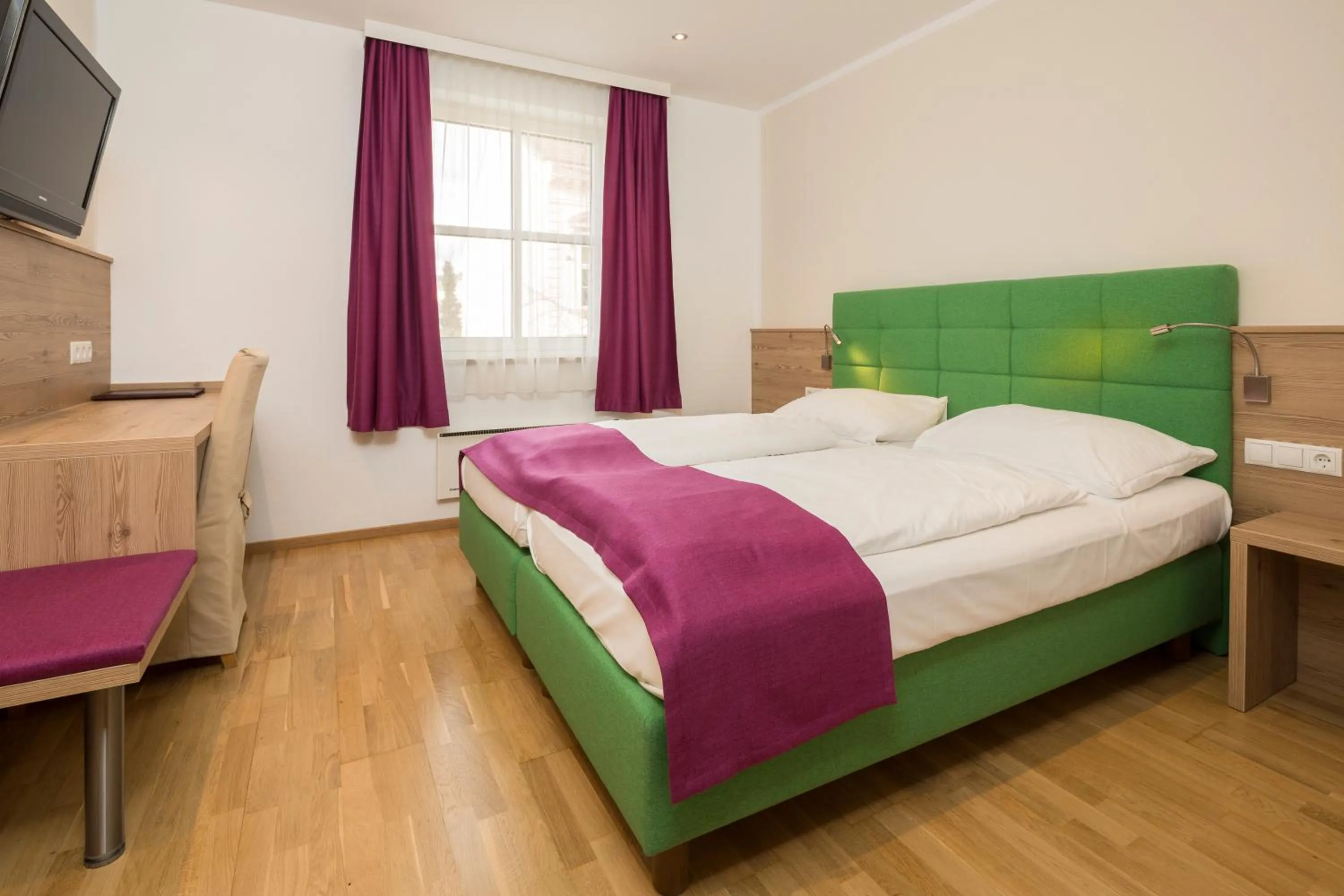 Bed in Hotel Unter den Linden