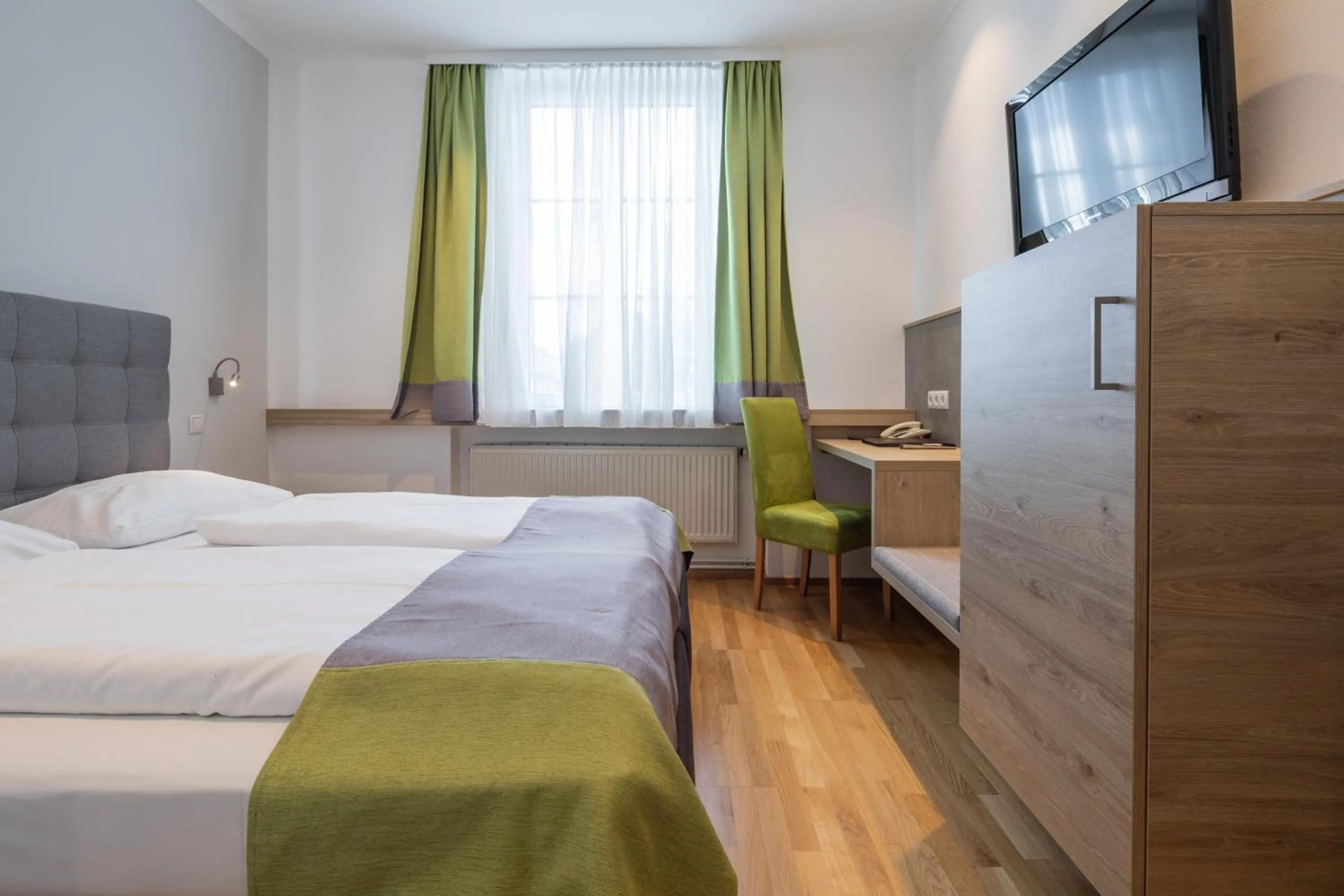 Bed in Hotel Unter den Linden