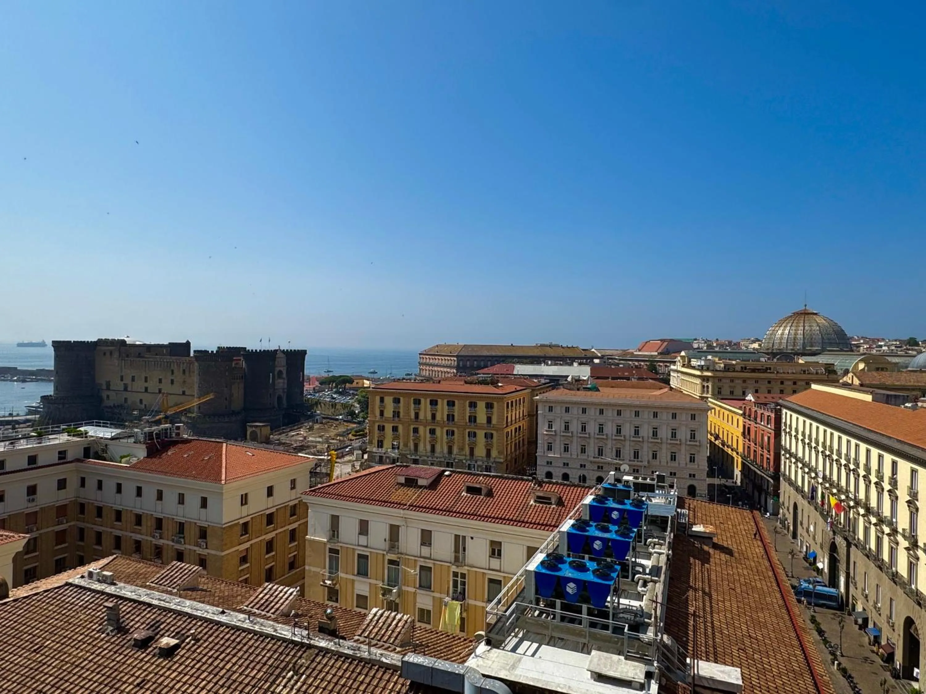 Property building in Napoli City Center - Appartamenti e Camere