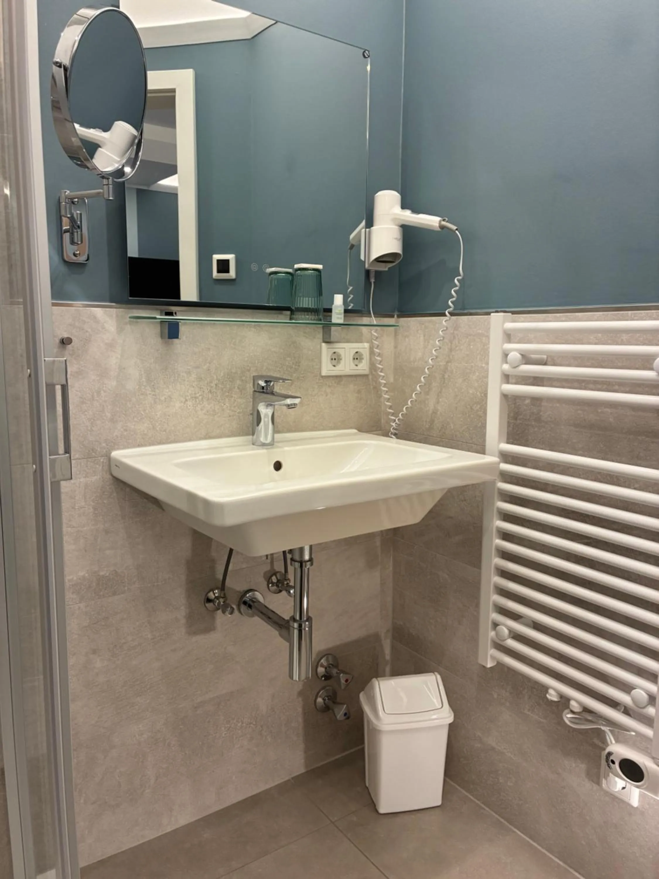 Bathroom in Strandhotel Dagebüll direkt an der Nordsee