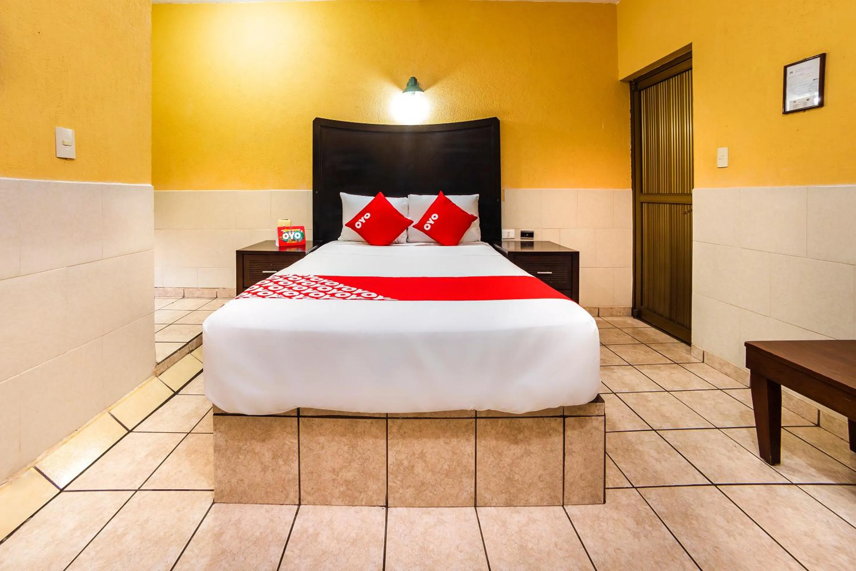 Bedroom, Bed in Hotel San Marcos