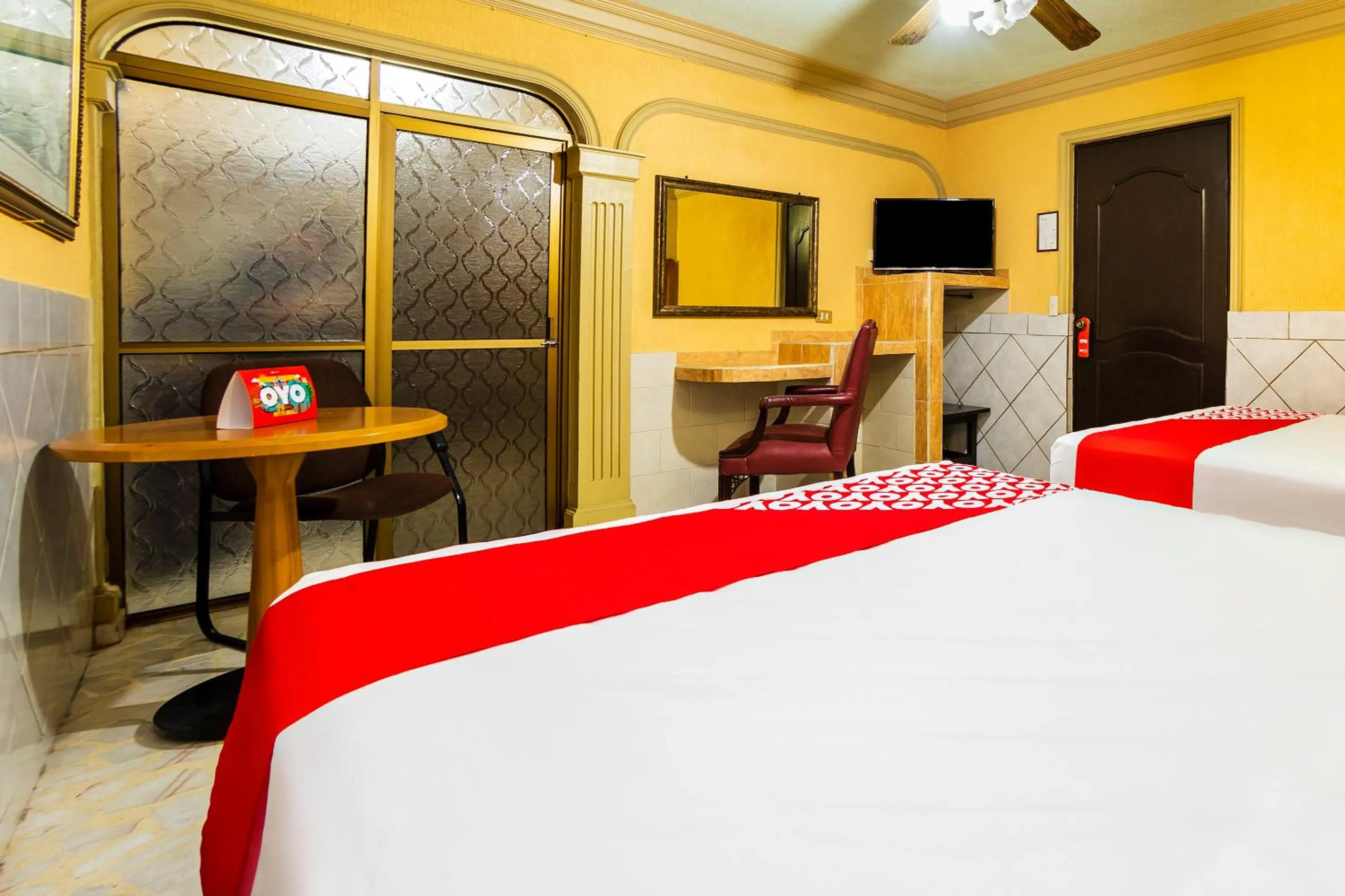 Bedroom, Bed in Hotel San Marcos