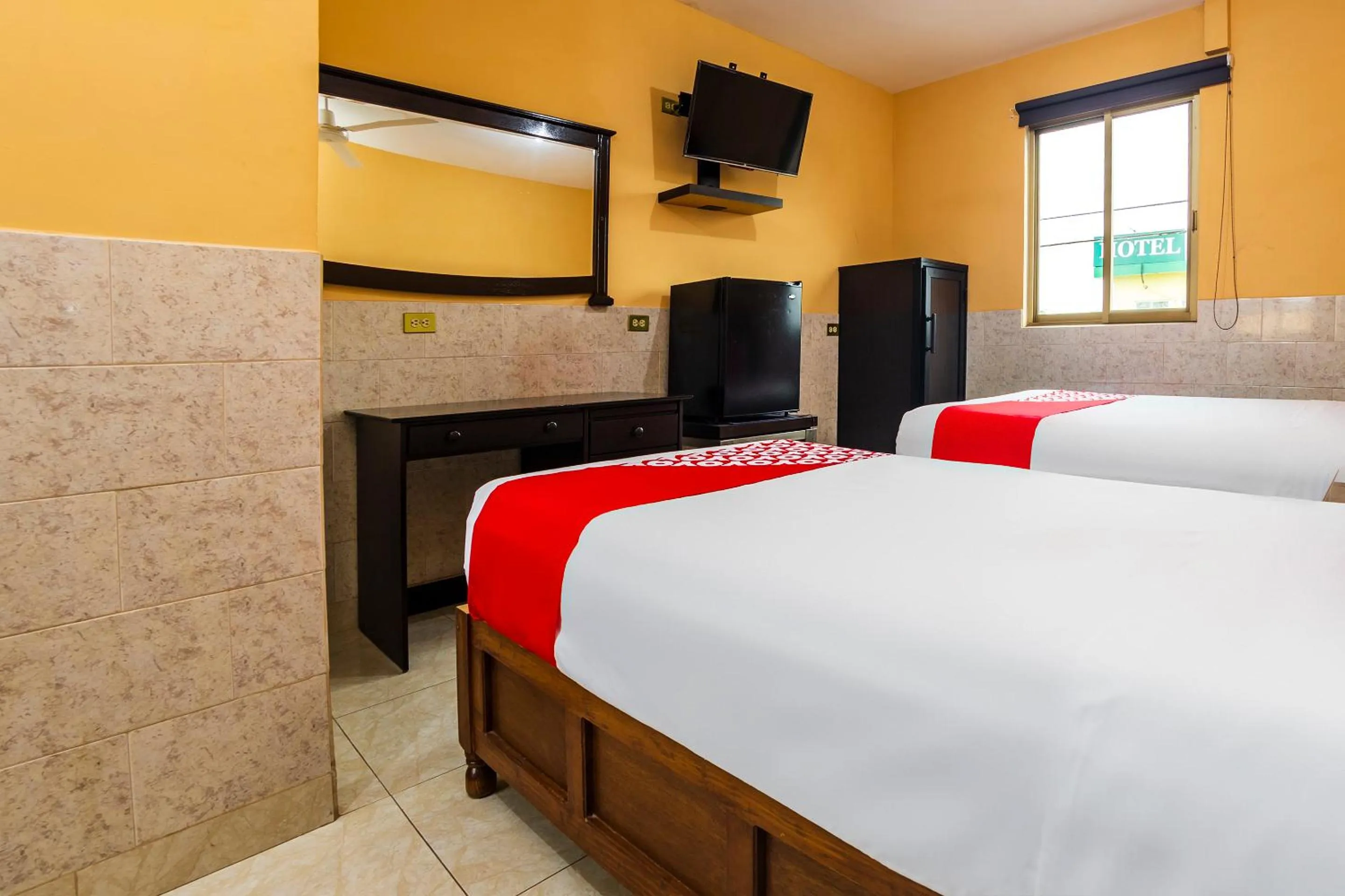 Bedroom, Bed in Hotel San Marcos