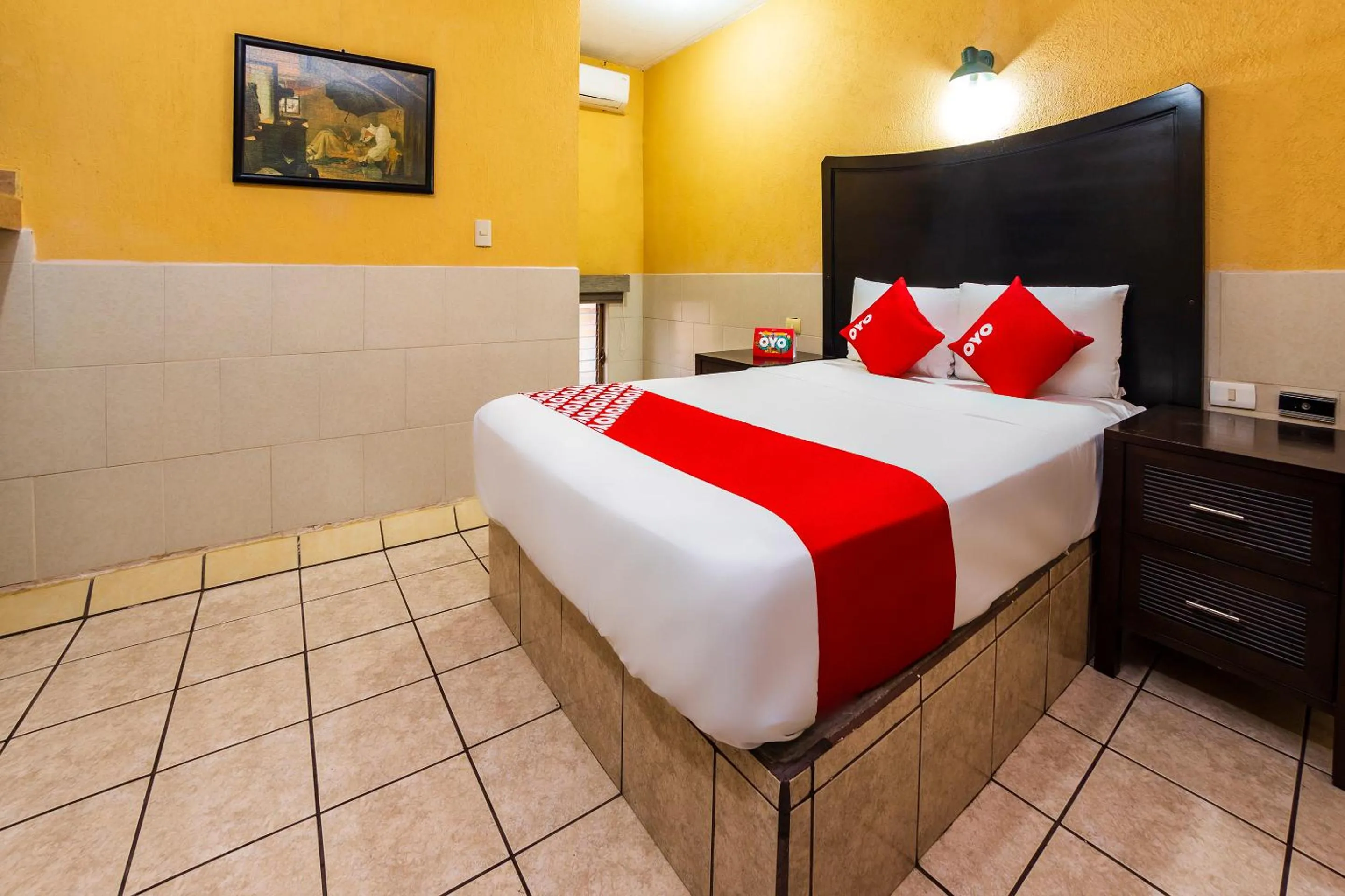 Bedroom, Bed in Hotel San Marcos