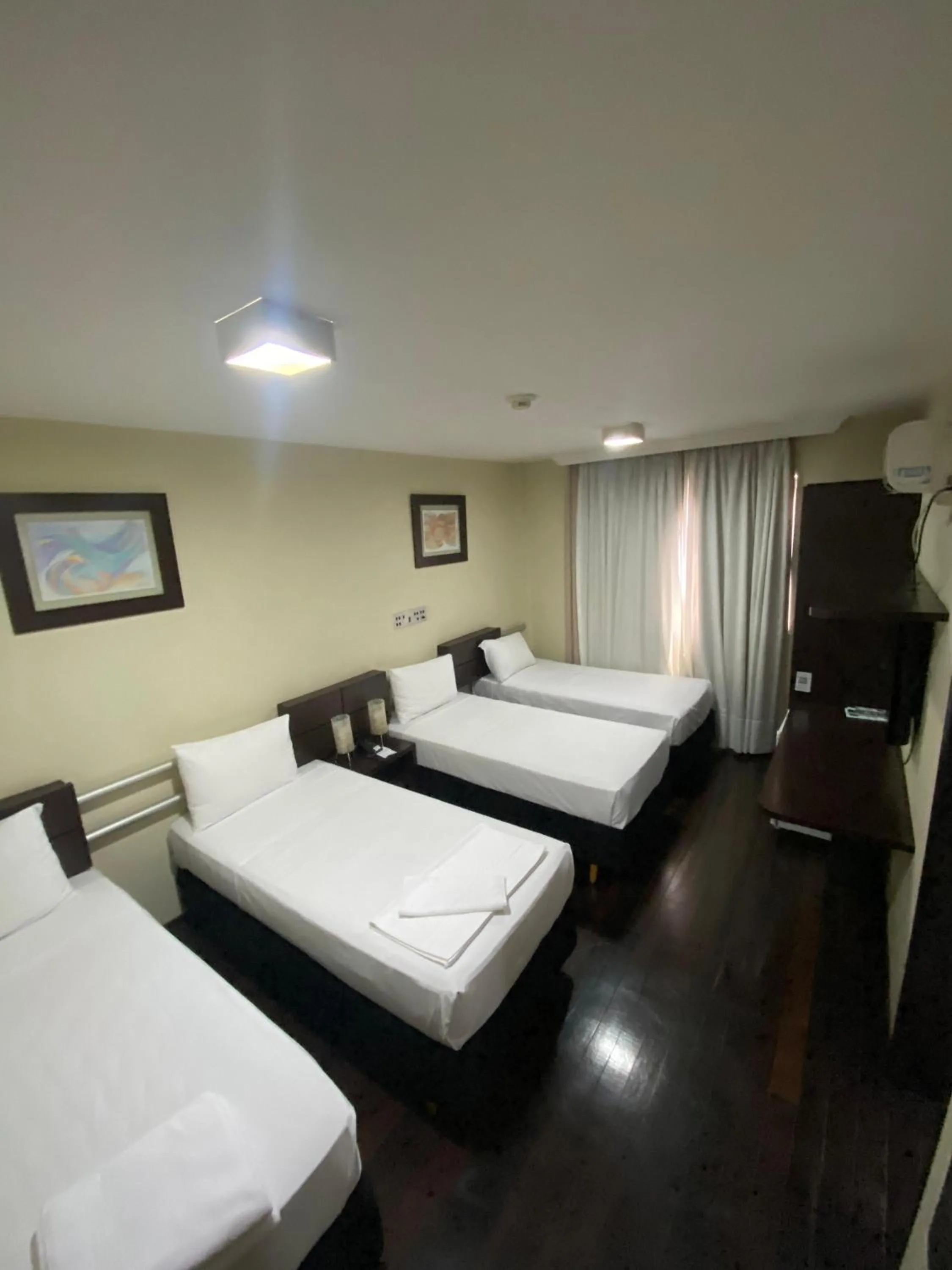 Bed in Santa Catarina Plaza Hotel