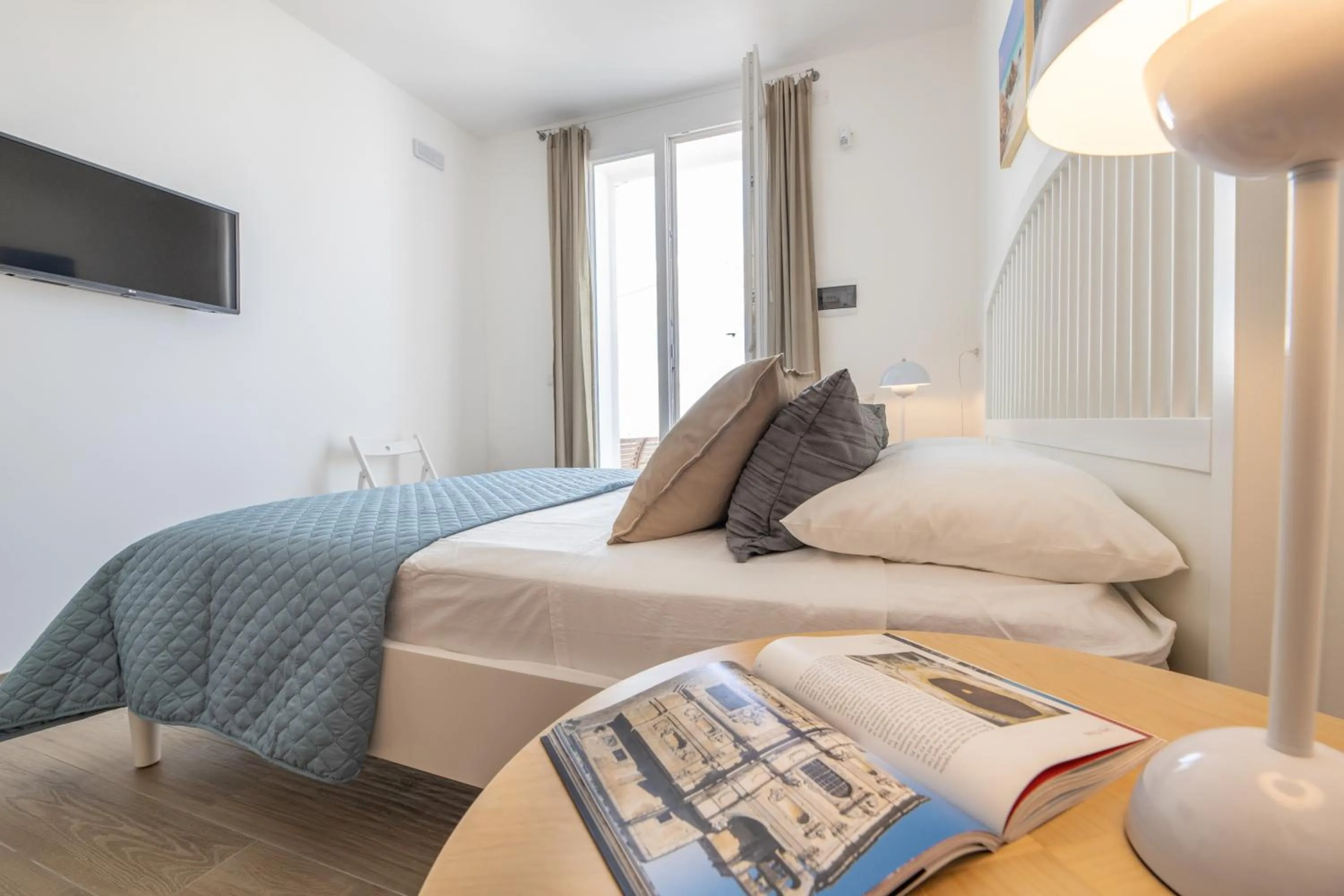 Bedroom in B&BLeucaineout