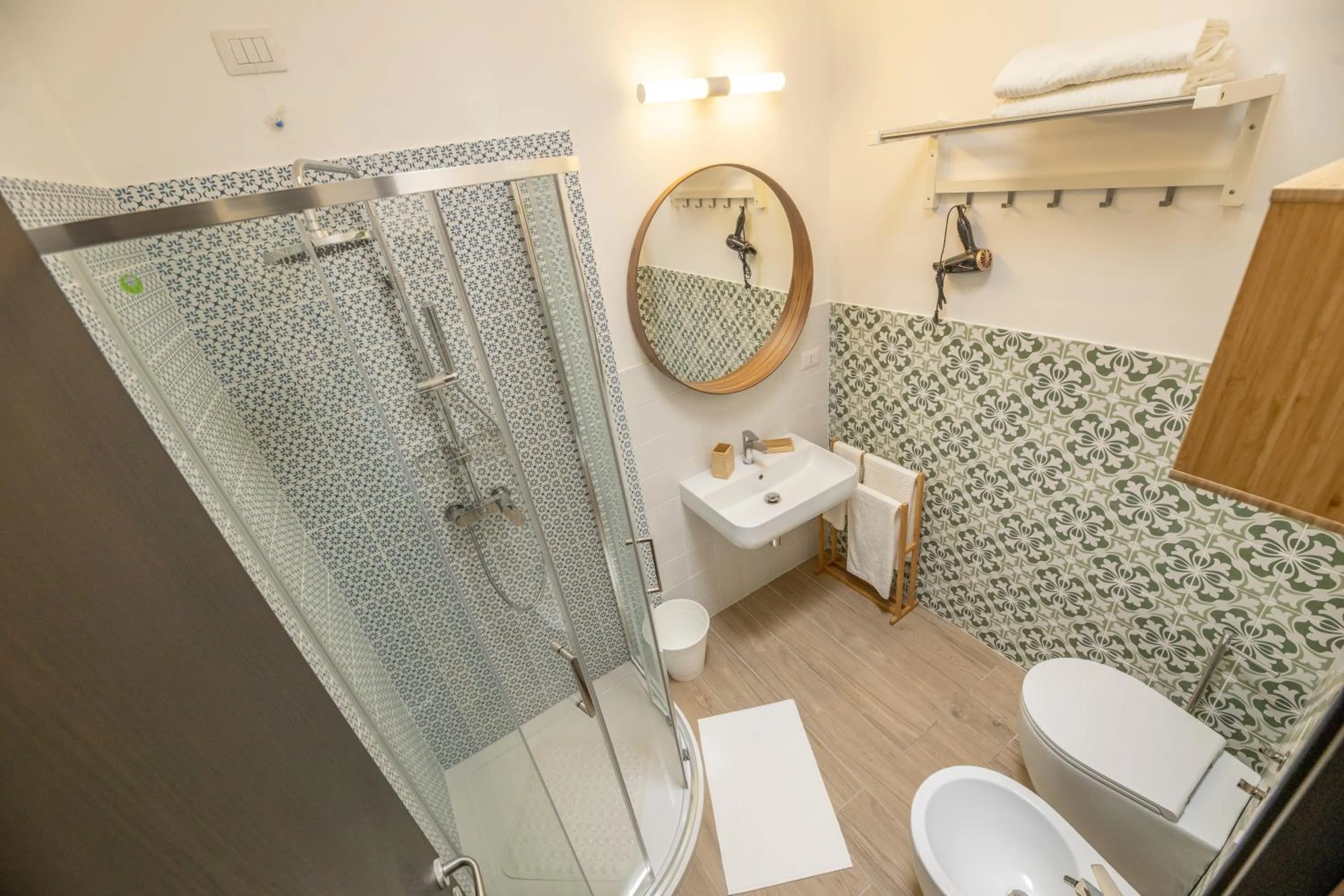 Bathroom in B&BLeucaineout